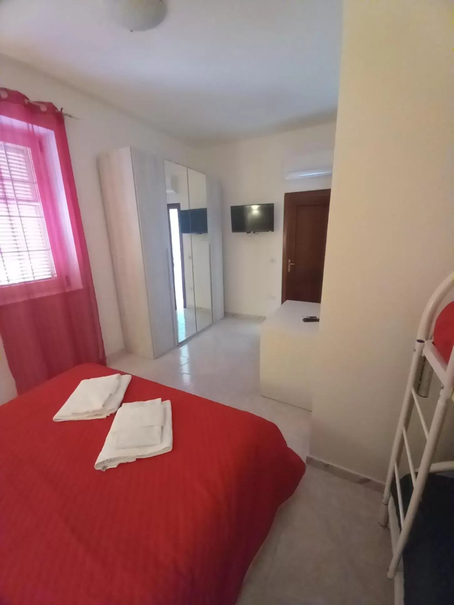 Bed in b&b il Tulipano beach Formia