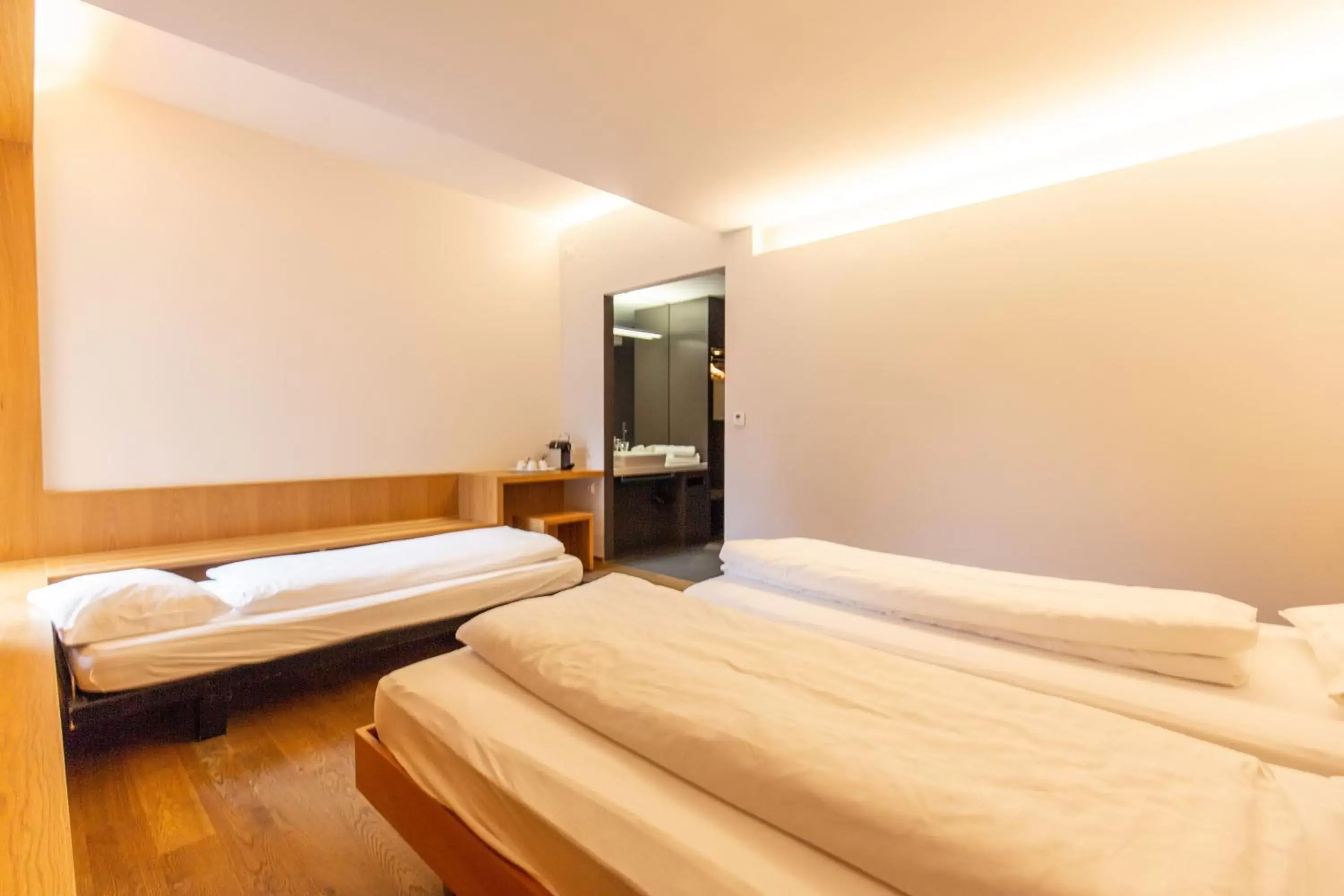 Bed in Hotel & Lounge by Hyve Basel SBB