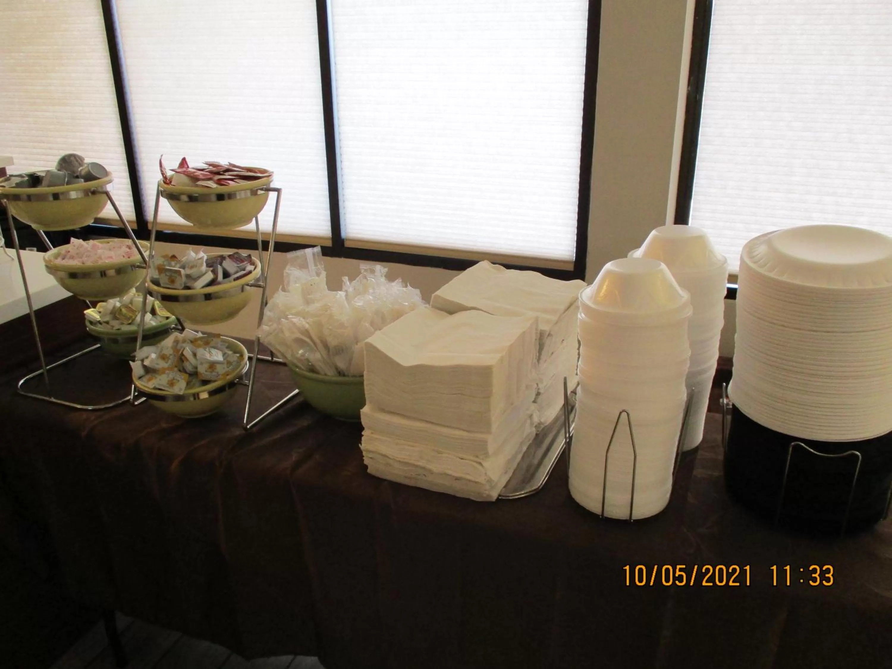 Buffet breakfast in Quality Inn & Suites Kissimmee by The Lake - Free Shuttle to Theme Parks