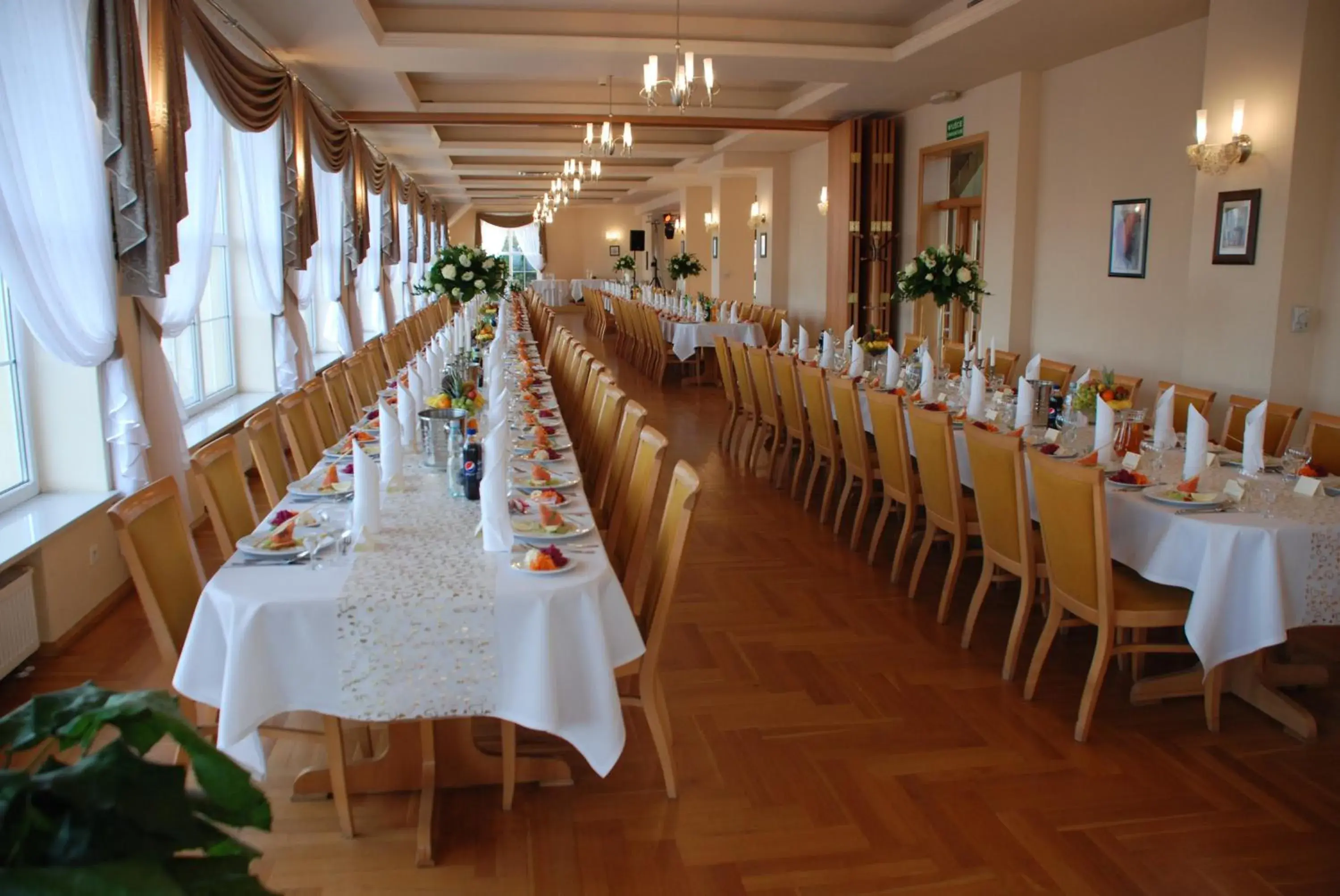 Restaurant/Places to Eat in Hotel Bielany