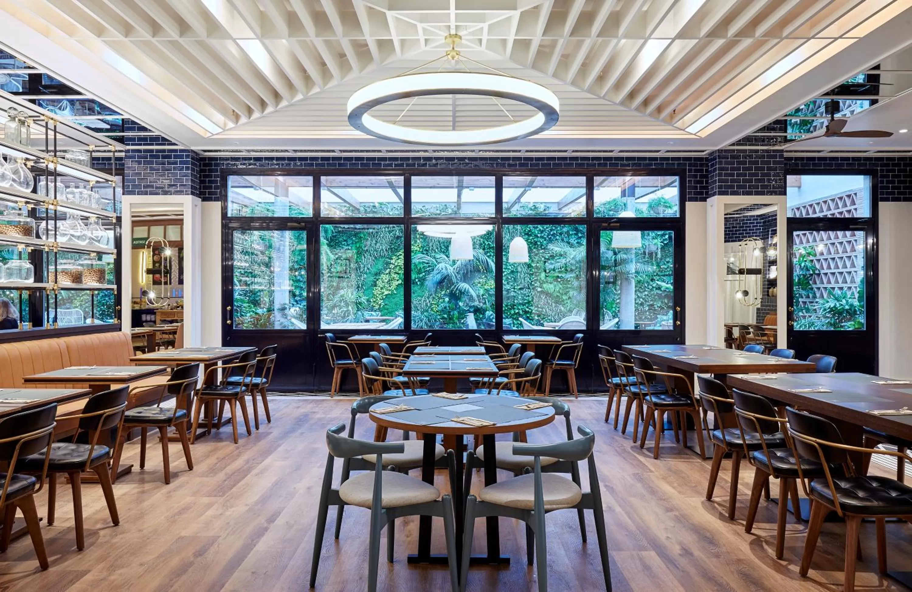 Spring in Radisson Blu 1882 Hotel, Barcelona Sagrada Familia