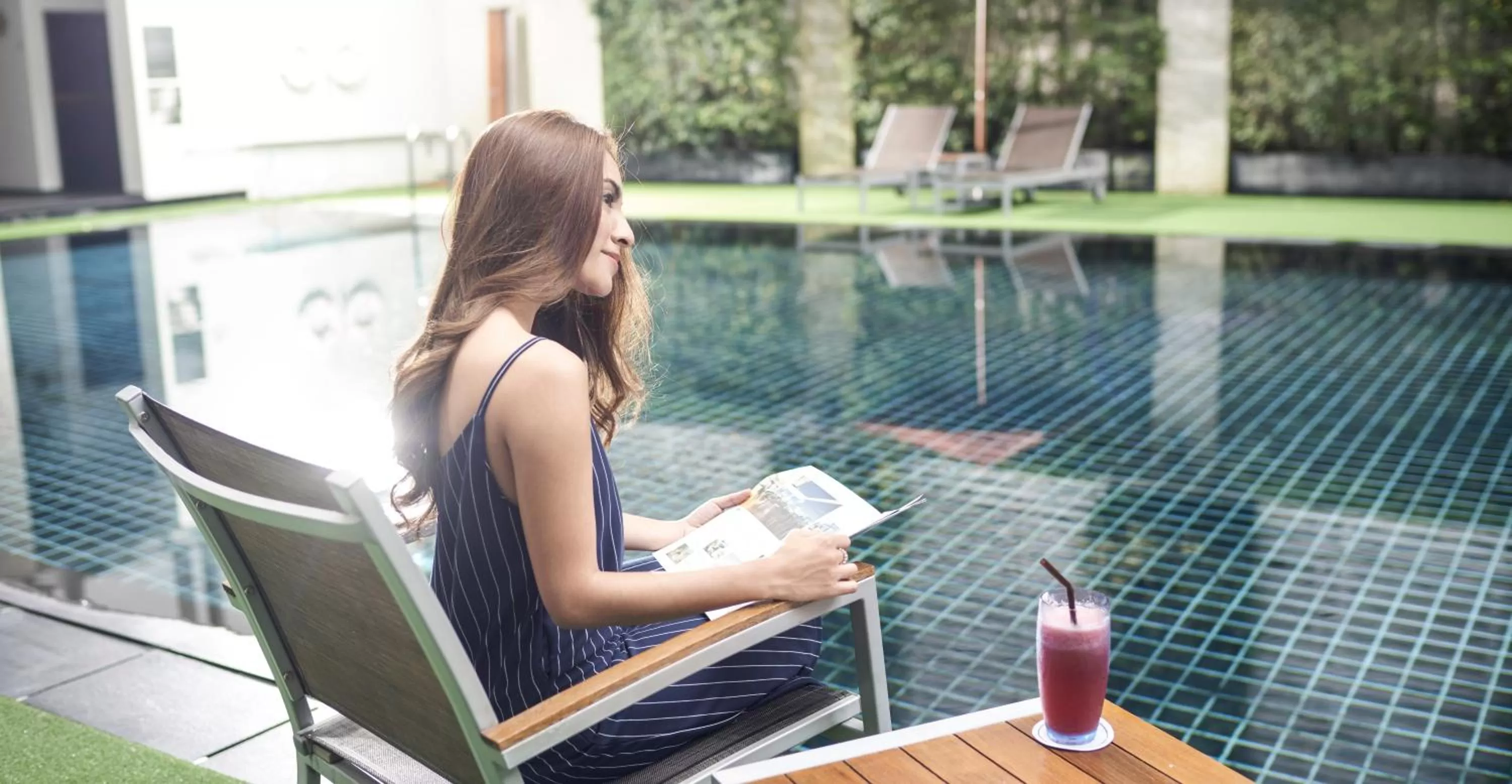 Swimming pool in Mandarin Hotel Managed by Centre Point