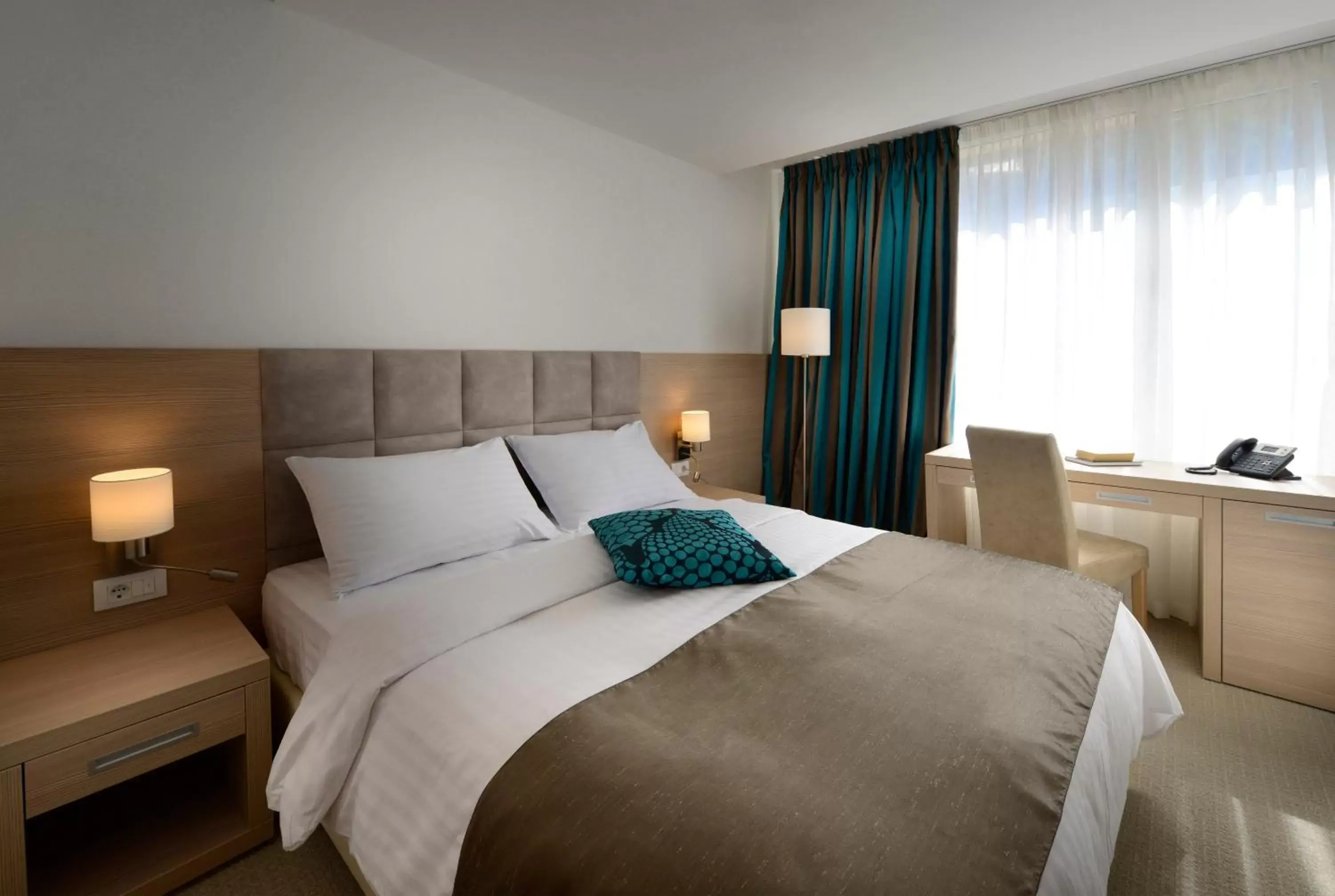 Garden view, Bed in Grand Hotel Adriatic II Garden view, Bed in Grand Hotel Adriatic II