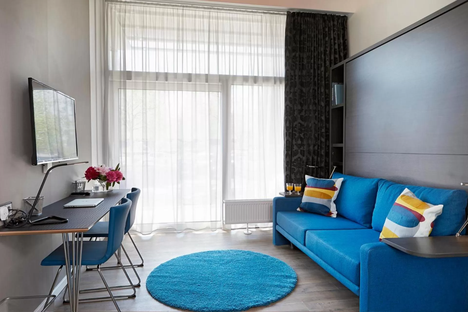 TV and multimedia in Living Suites