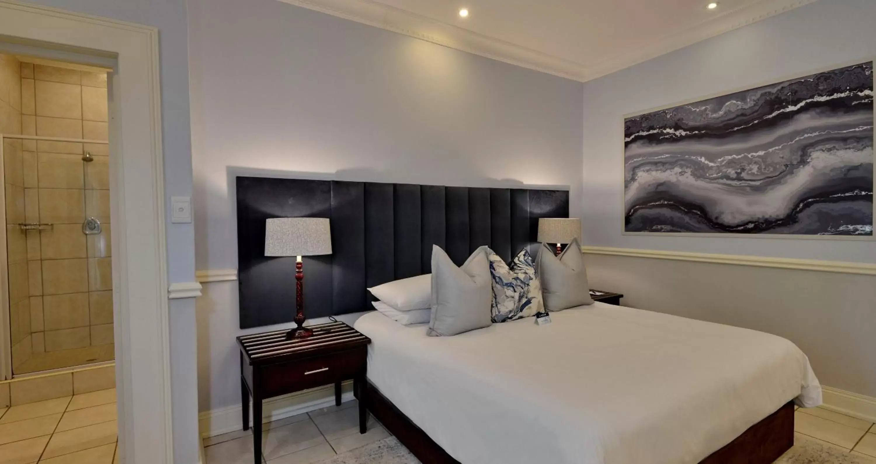 Bed in ANEW Resort Hunters Rest Rustenburg