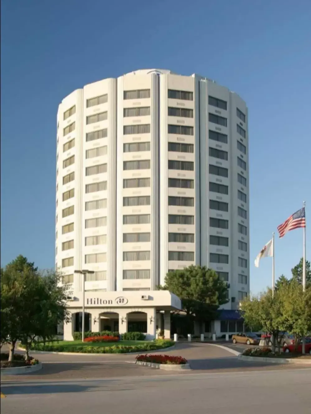 Property building in Hilton Chicago/Oak Lawn Property building in Hilton Chicago/Oak Lawn