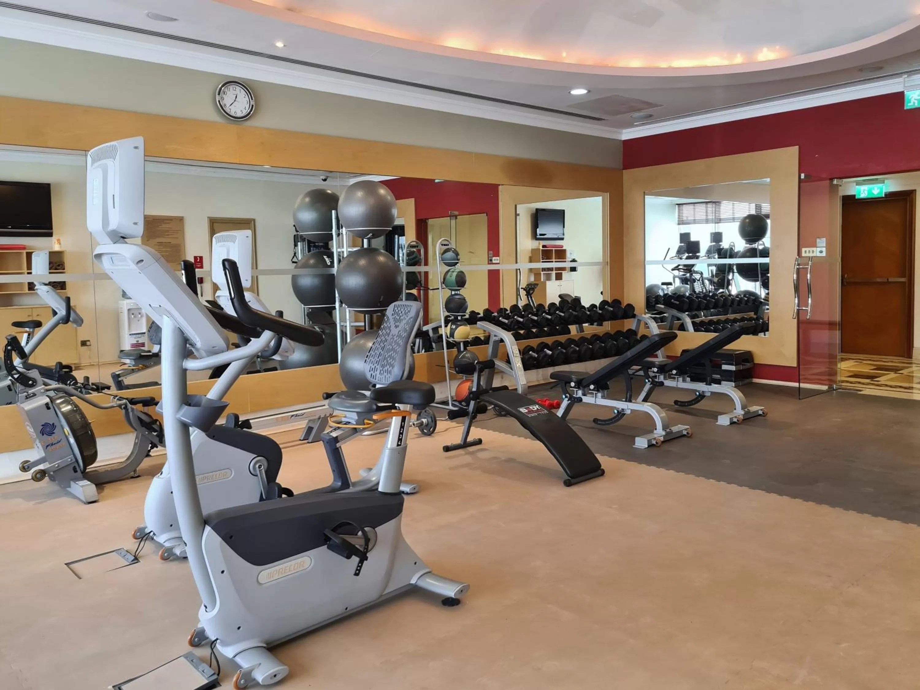 Fitness centre/facilities in Corniche Hotel Sharjah