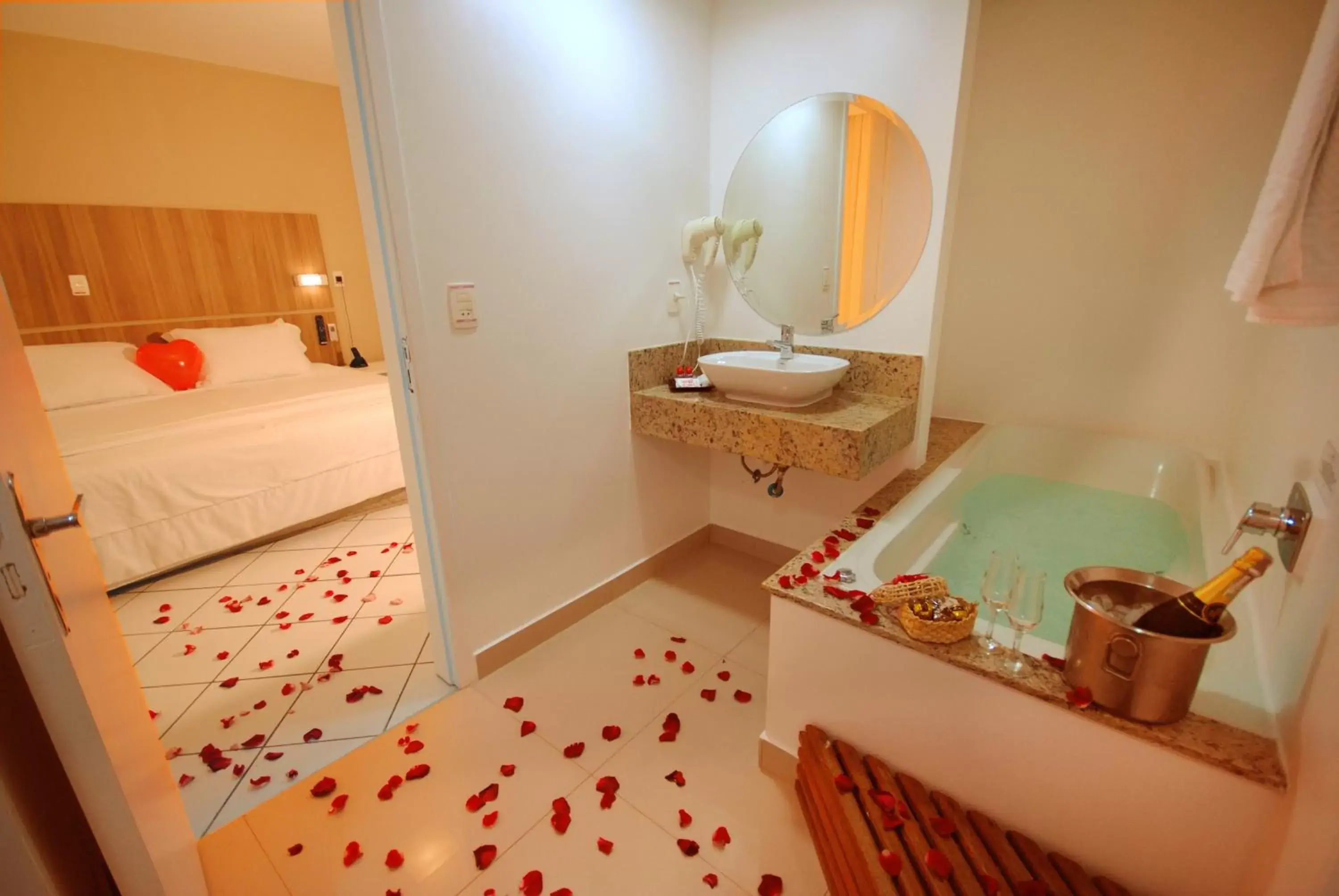 Bathroom, Bed in Hotel Rieger Bathroom, Bed in Hotel Rieger