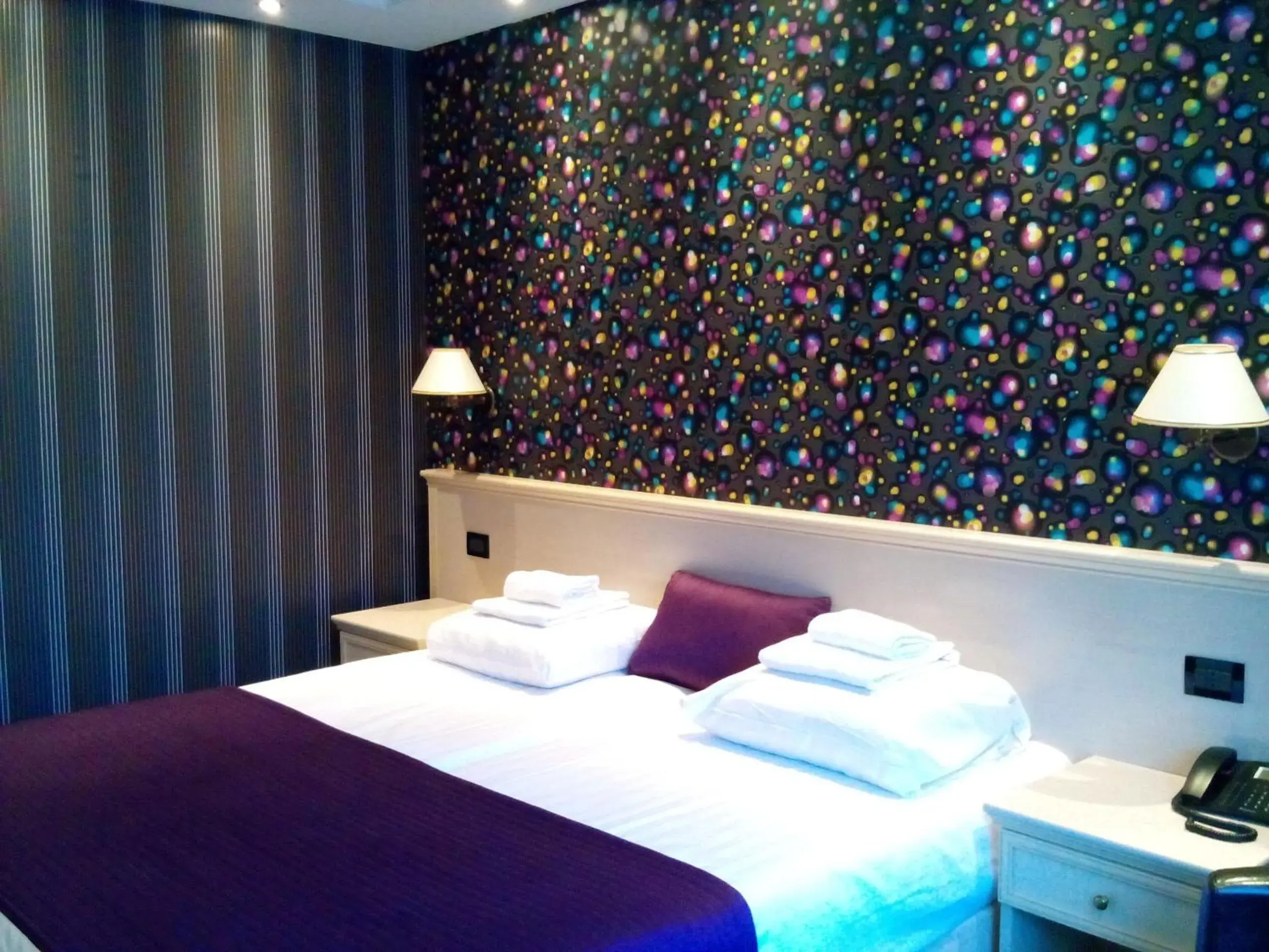 Superior Single or Double Room in Hotel Zwanenburg Amsterdam Airport