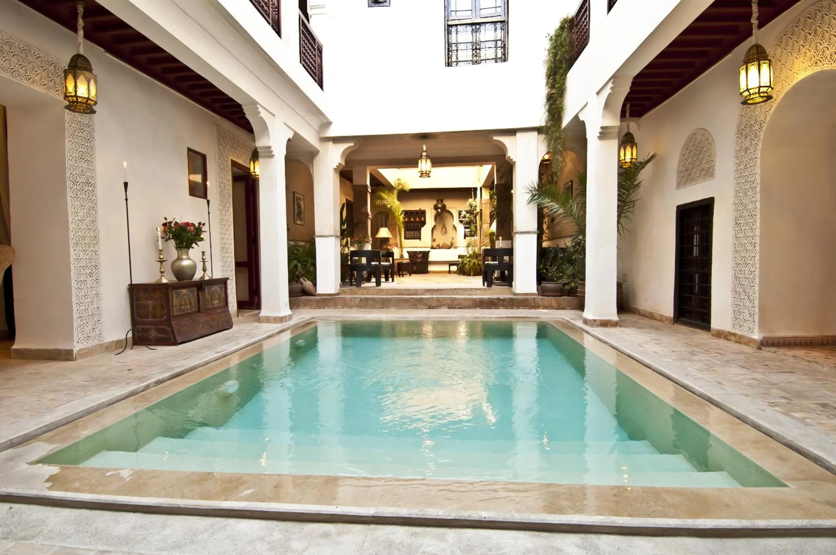 Swimming pool in Riad Aladdin - FERME