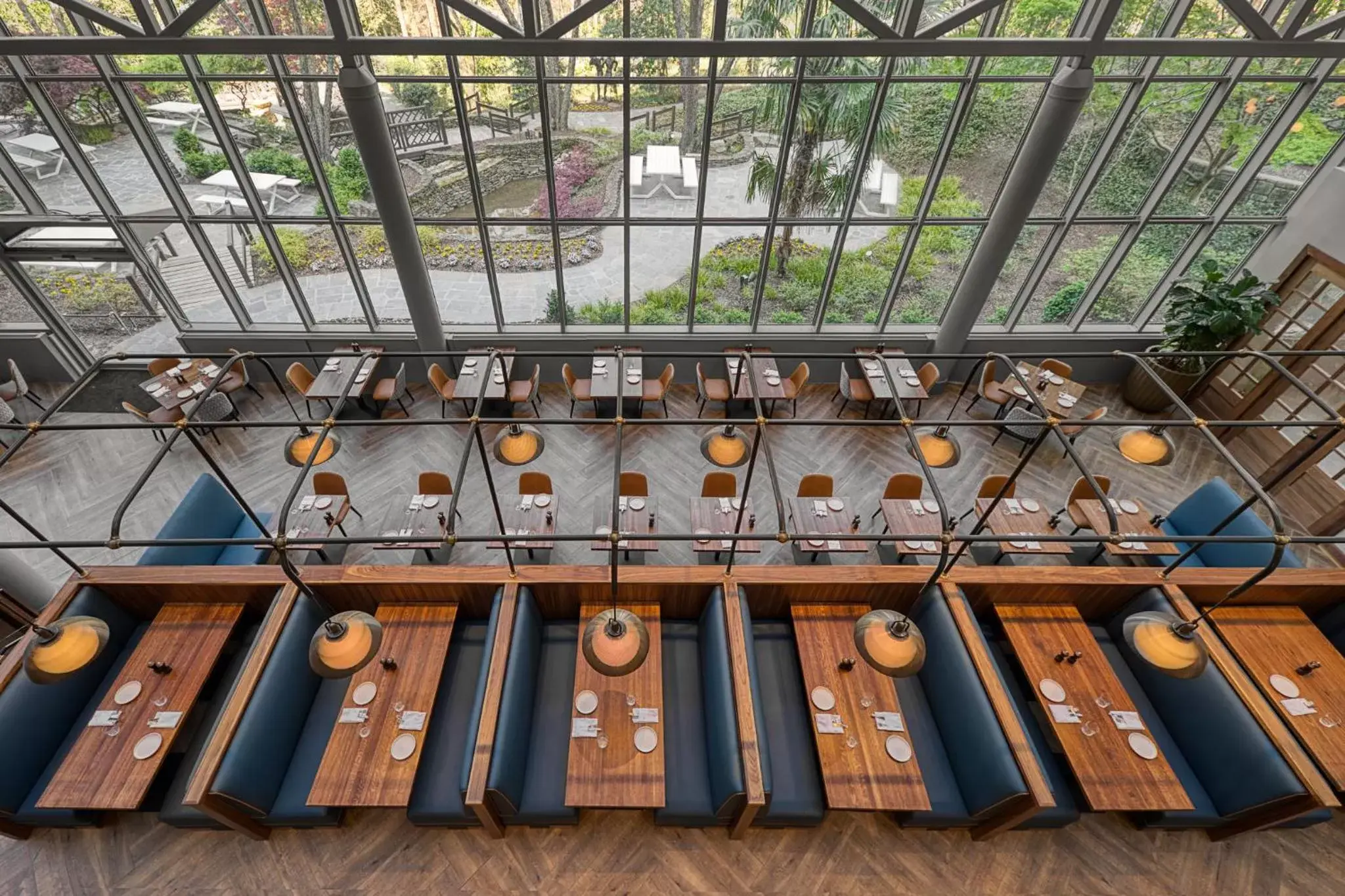 Restaurant/places to eat in Crowne Plaza Hotel Atlanta Perimeter at Ravinia, an IHG Hotel