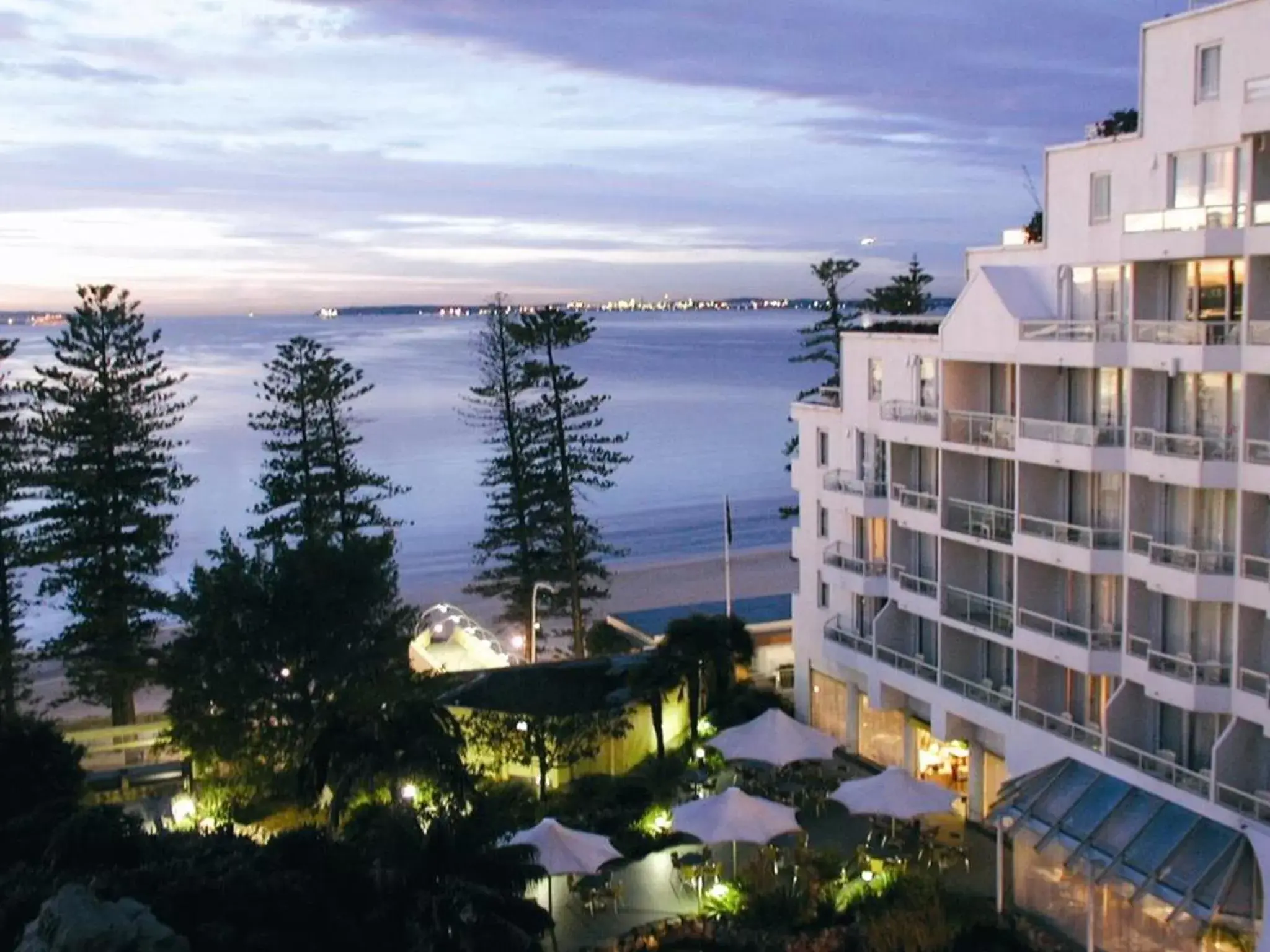 Facade/entrance in Novotel Sydney Brighton Beach