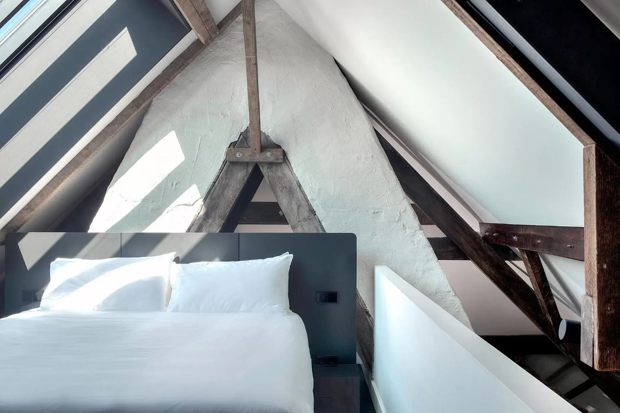 Bed in Kazerne - Member of Design Hotels