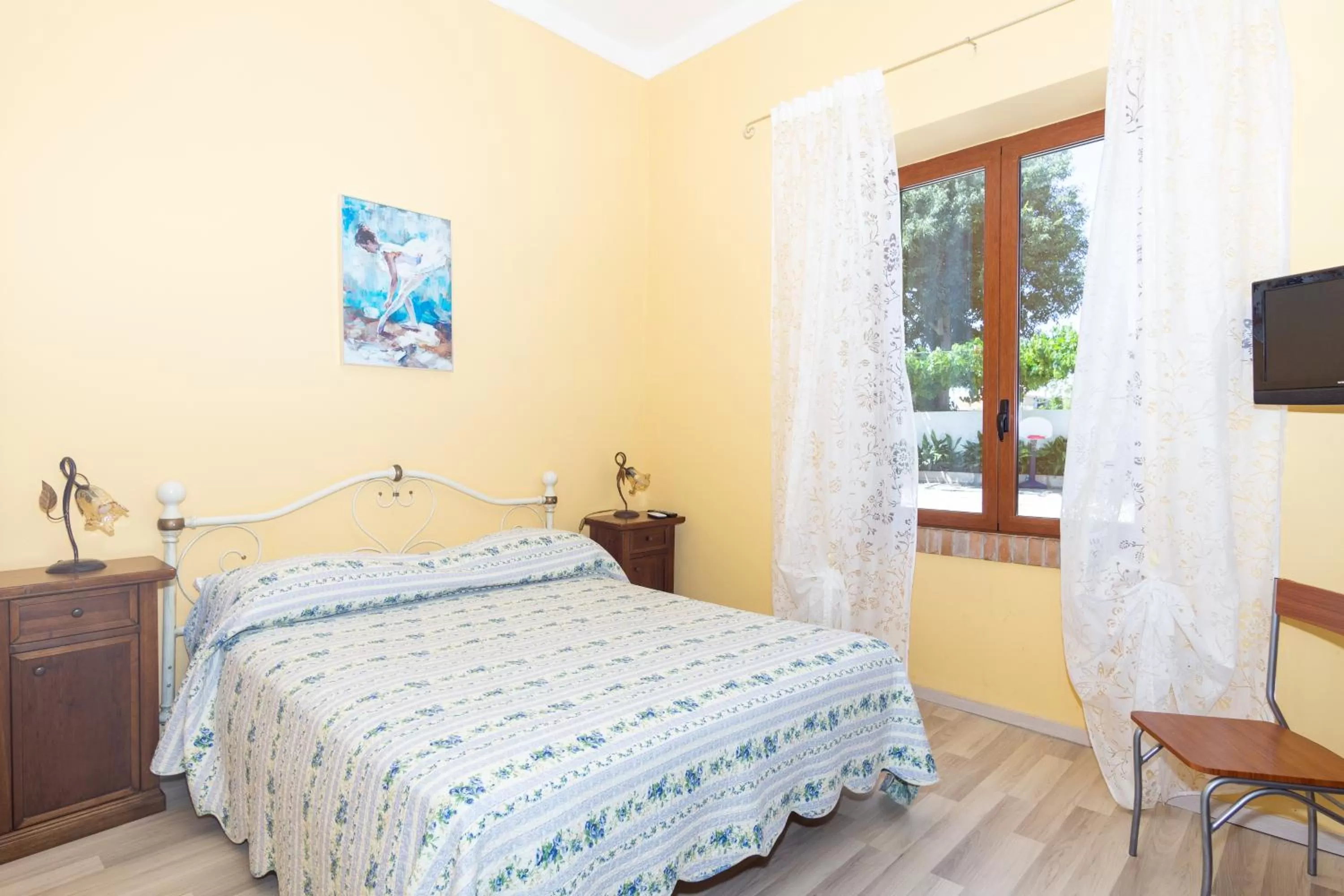 Bedroom in La Masseria