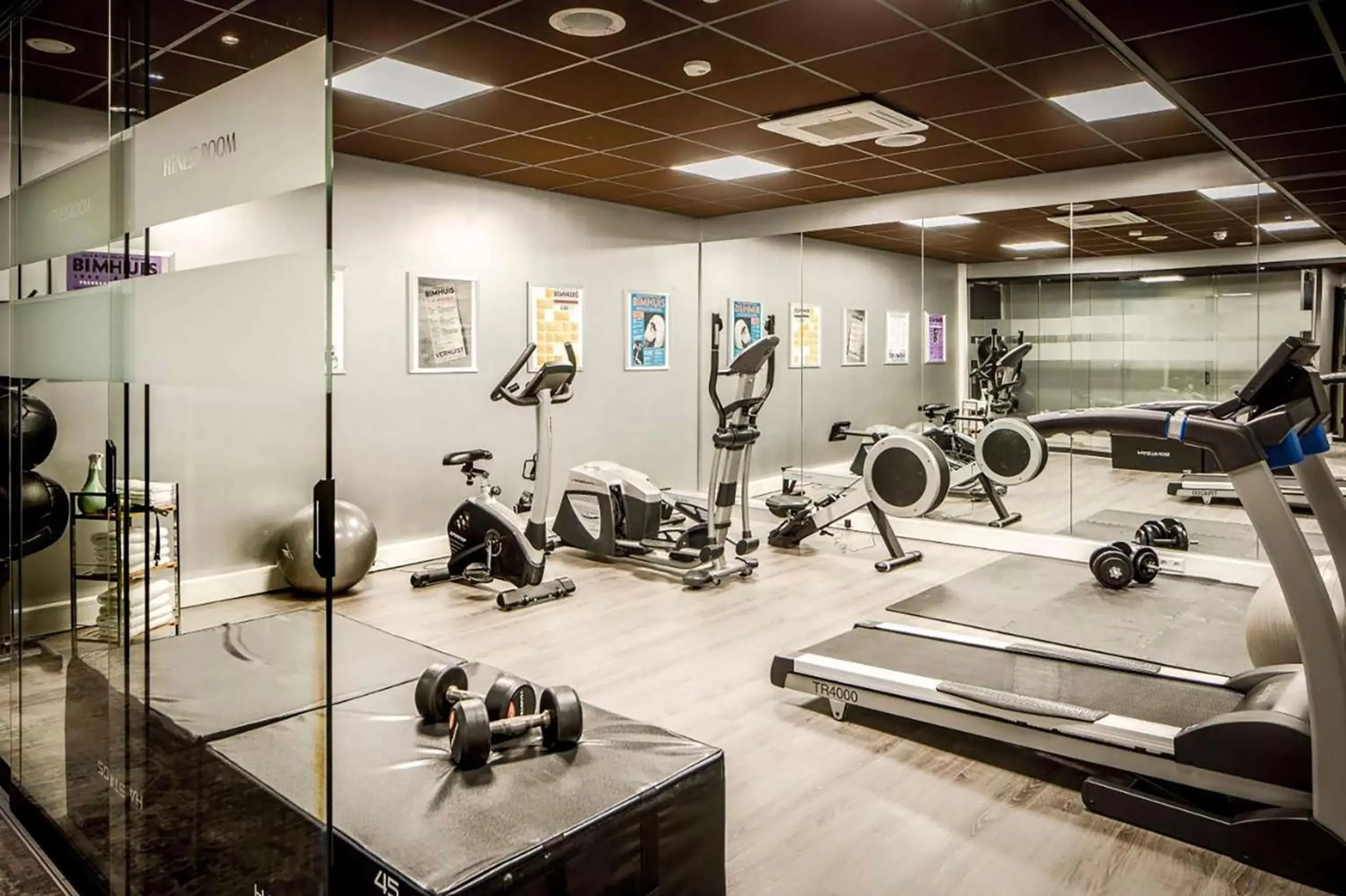 Fitness centre/facilities, Fitness Center/Facilities in Luxury Suites Amsterdam