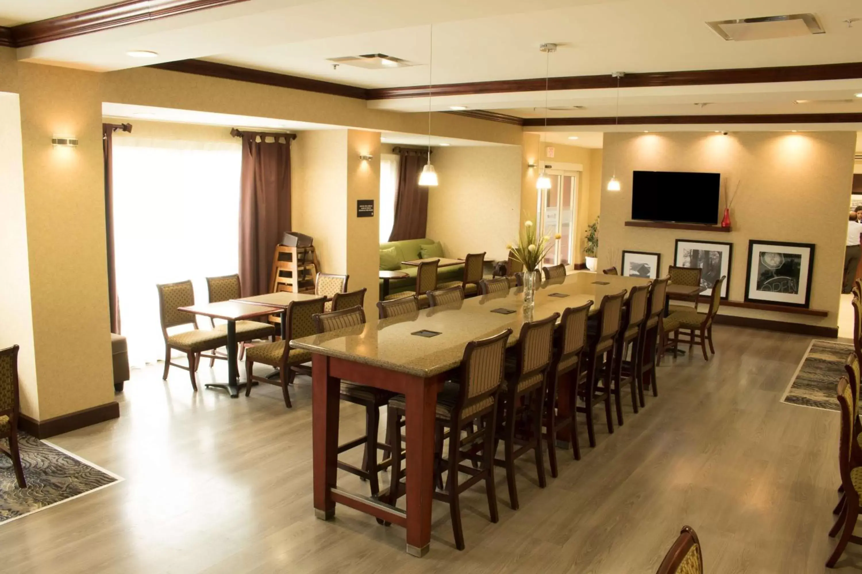 Lobby or reception in Hampton Inn by Hilton Ciudad Victoria