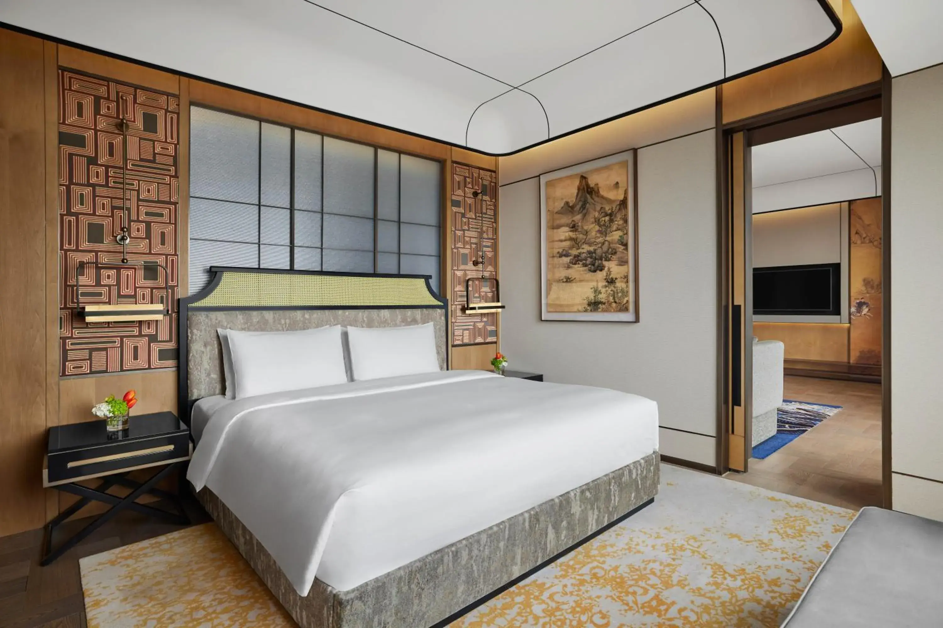 Photo of the whole room, Bed in Conrad By Hilton Shanghai
