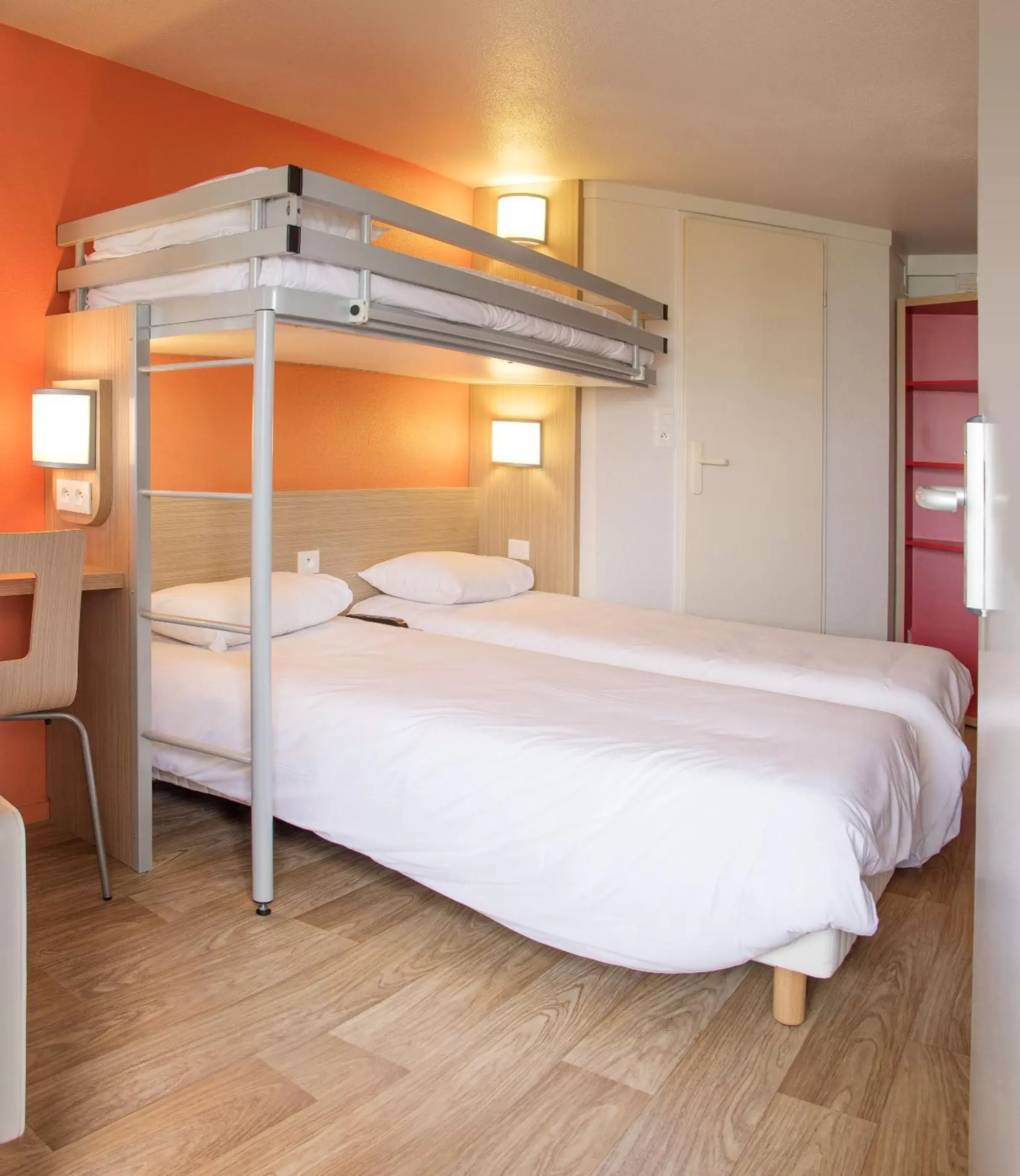 bunk bed, Bed in Premiere Classe Nantes Est St Sebastien Sur Loire