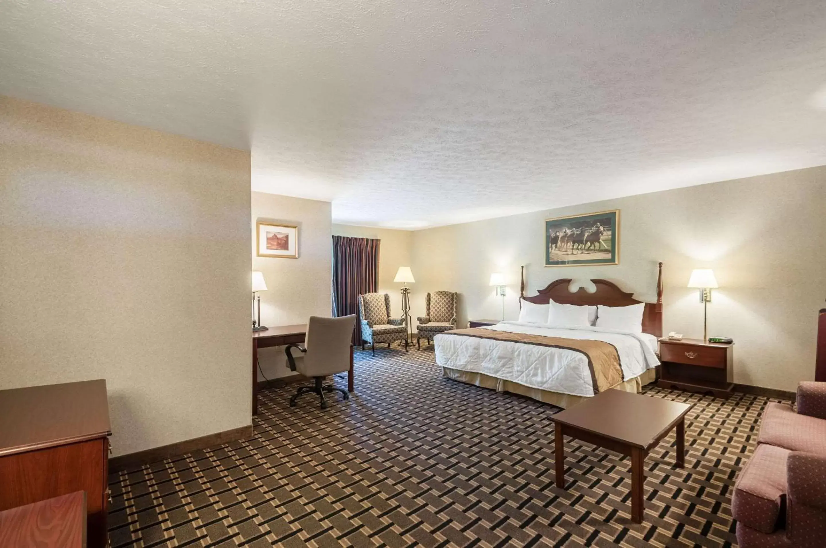 Photo of the whole room, Bed in Rodeway Inn and Suites - Charles Town,WV