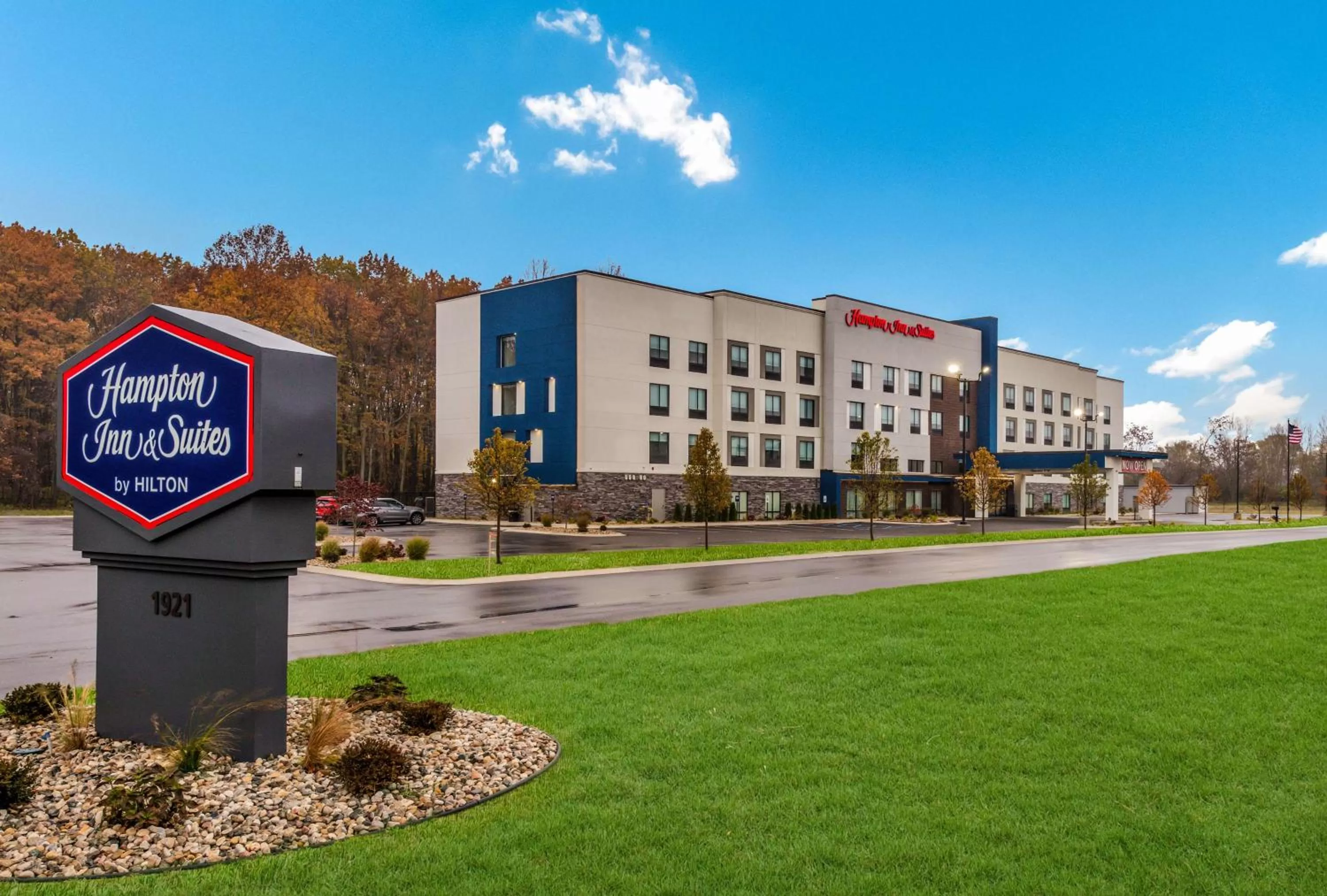 Hampton Inn & Suites Benton Harbor, MI