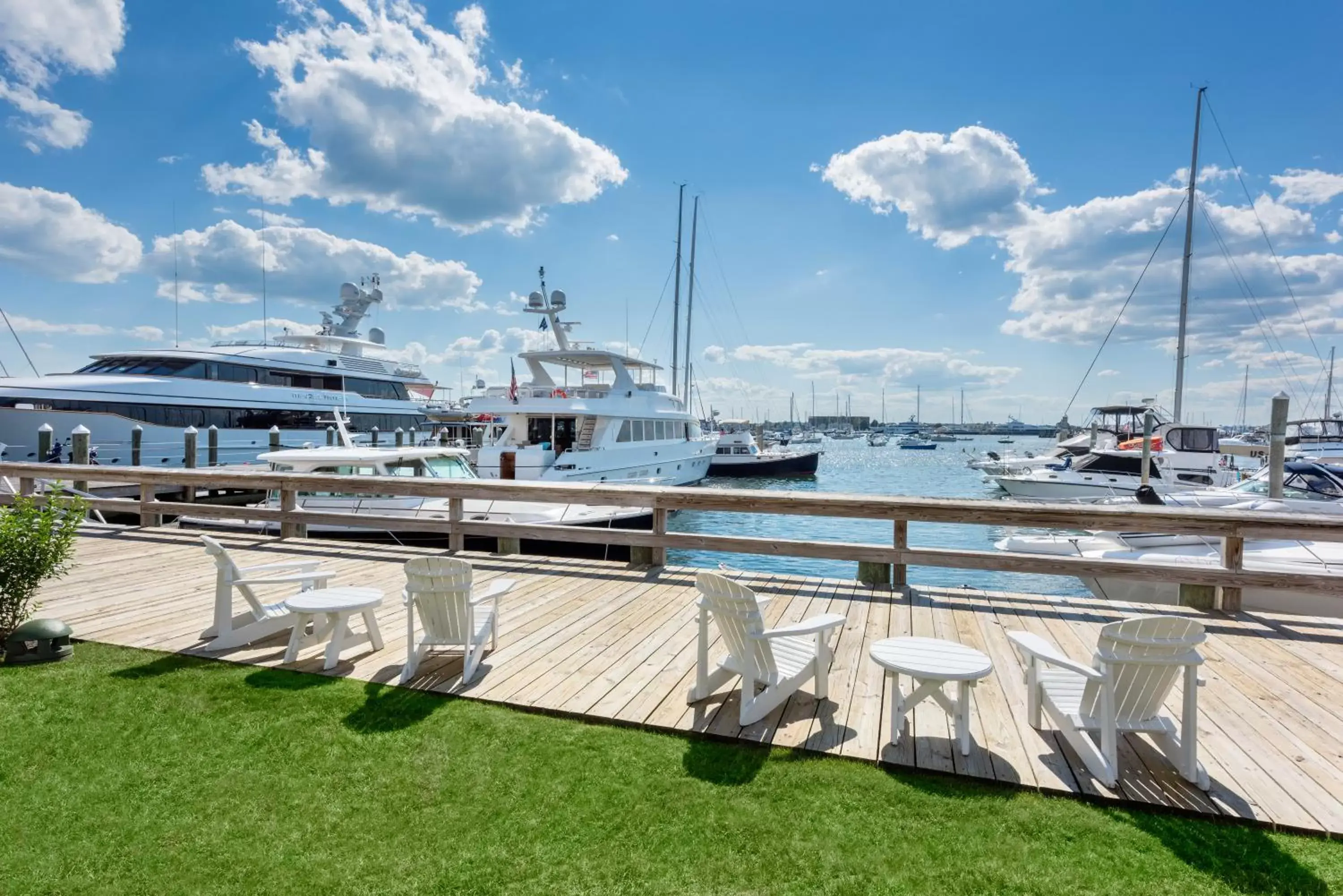 Balcony/Terrace in The Newport Harbor Hotel & Marina