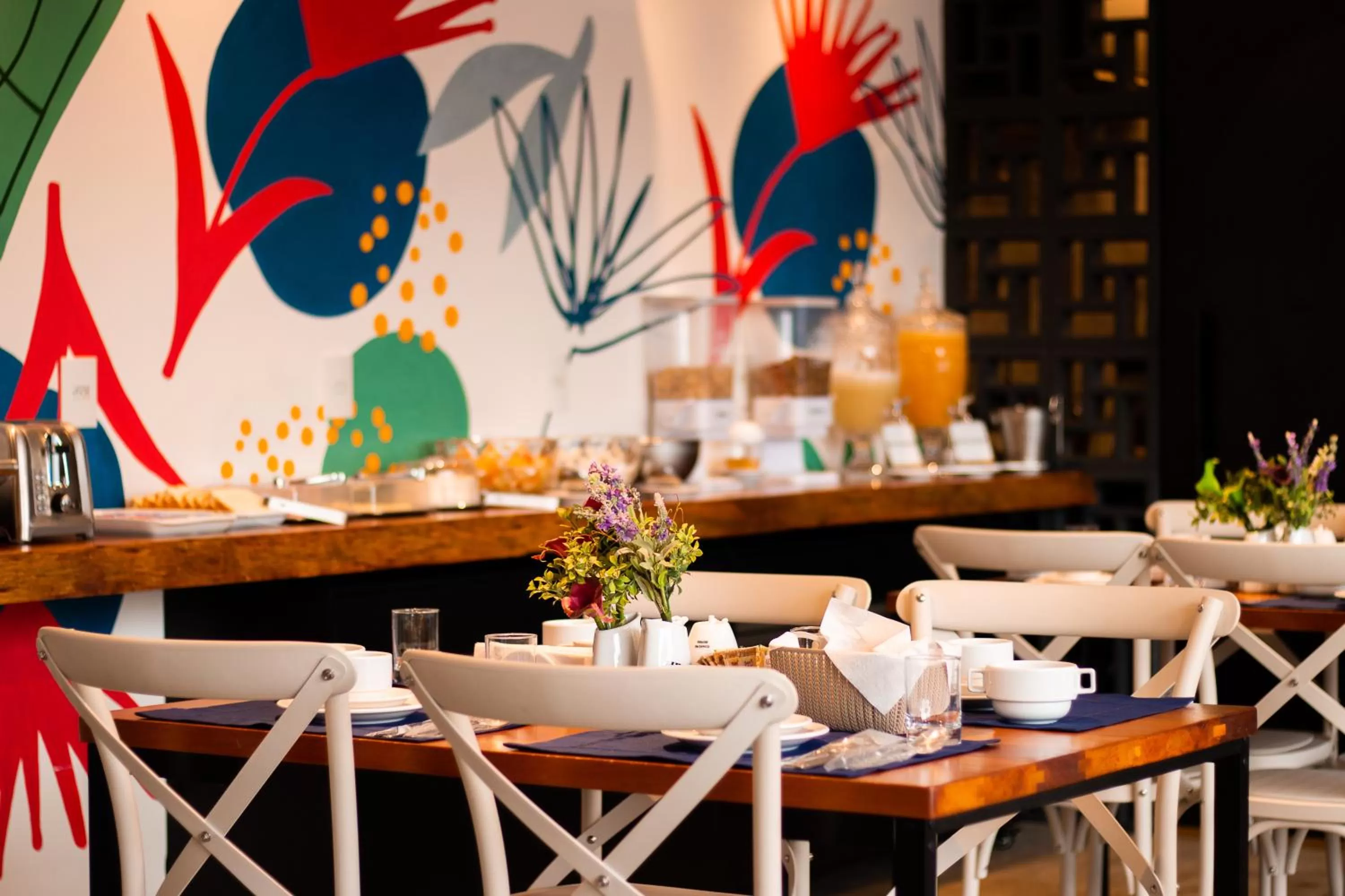 Restaurant/places to eat in Pousada Flores do Carmo