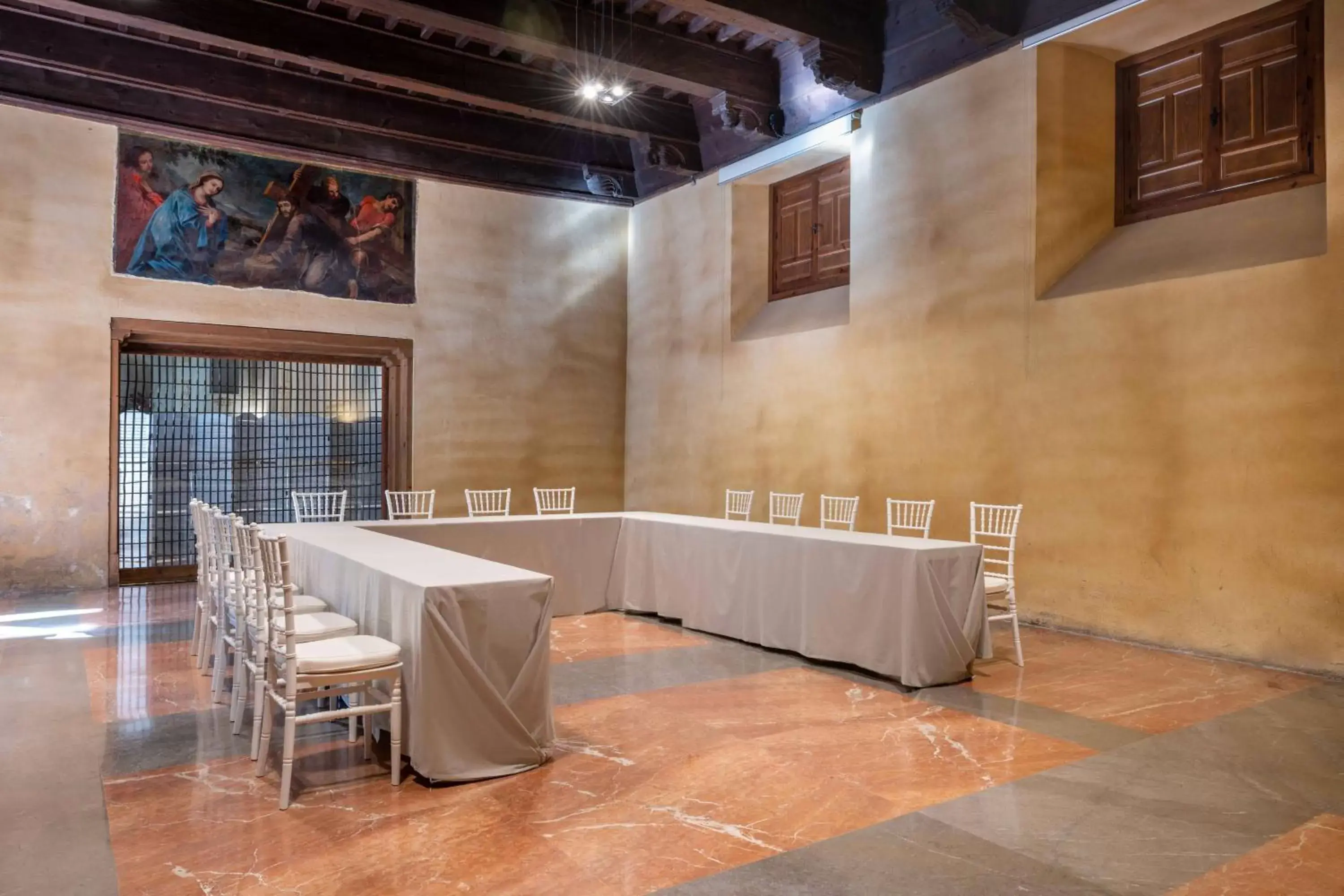 Meeting/conference room in Hotel Palacio de Santa Paula, Autograph Collection