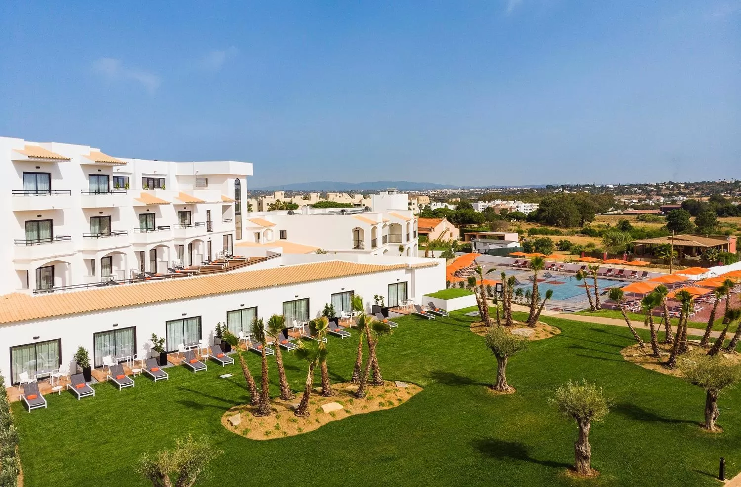Property building in Regency Salgados Hotel & Spa
