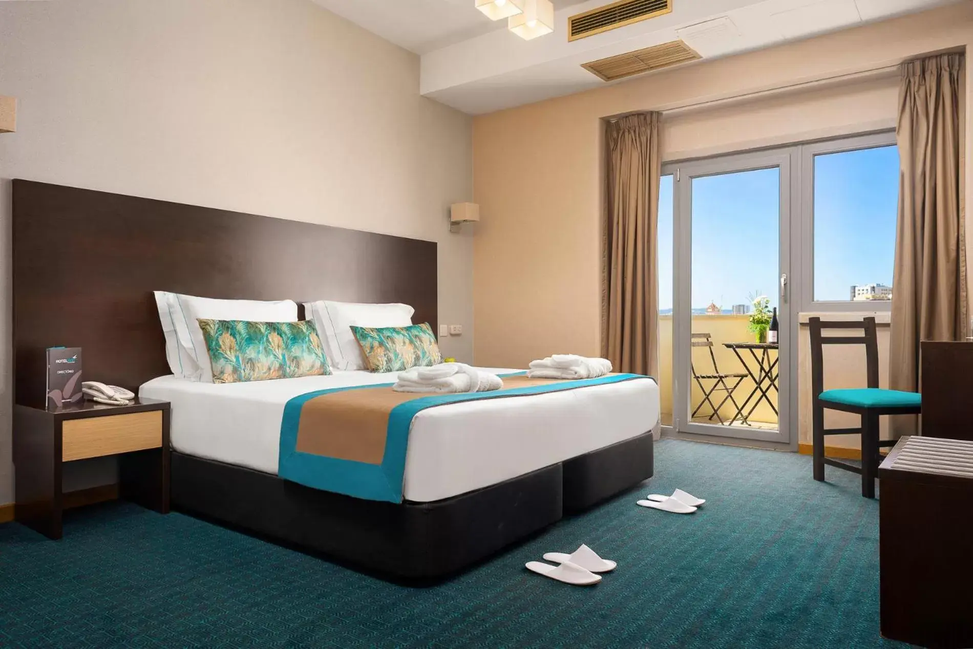 Bedroom, Bed in Hotel DAH - Dom Afonso Henriques