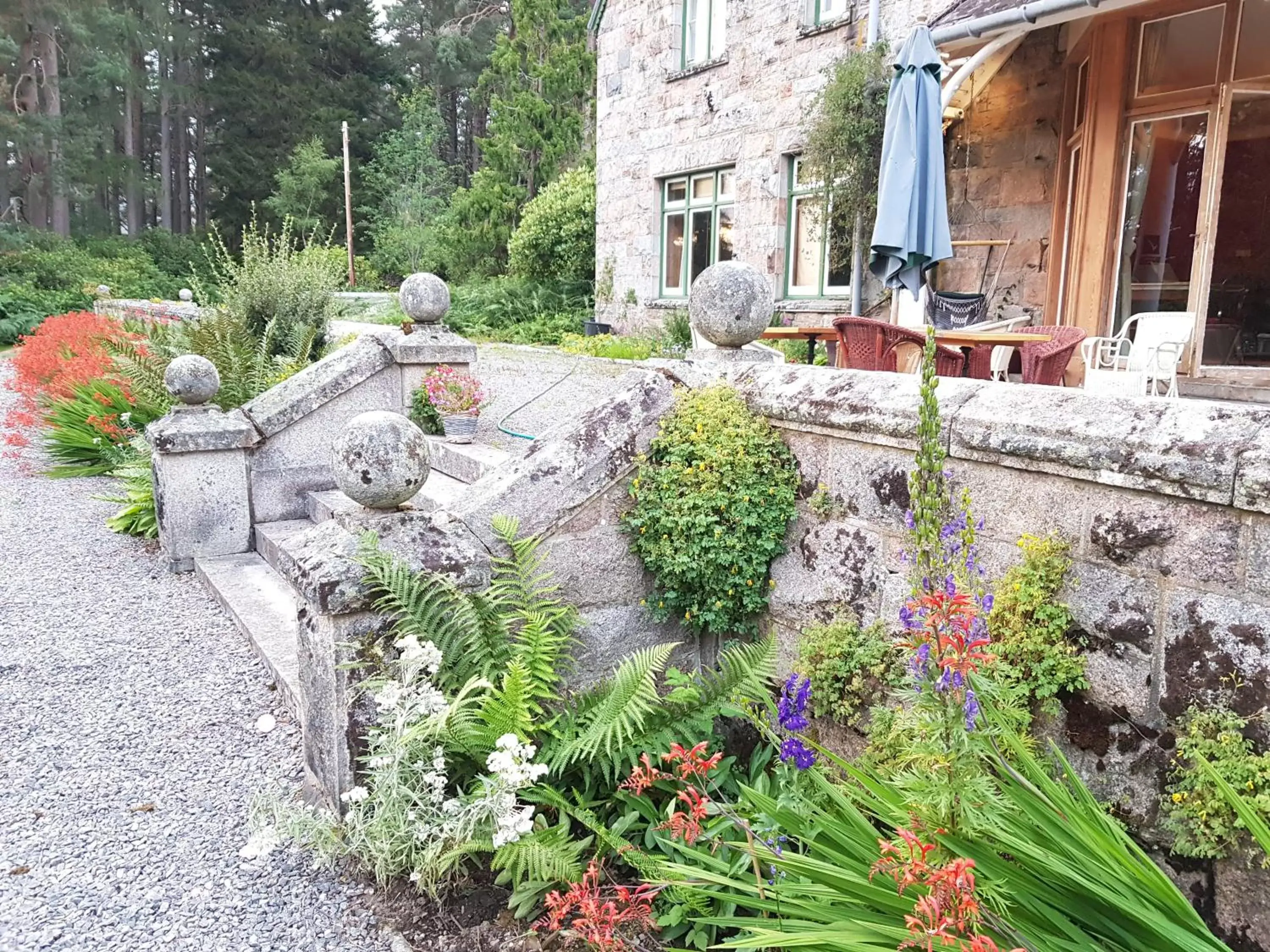 Garden in Cambus O' May Hotel