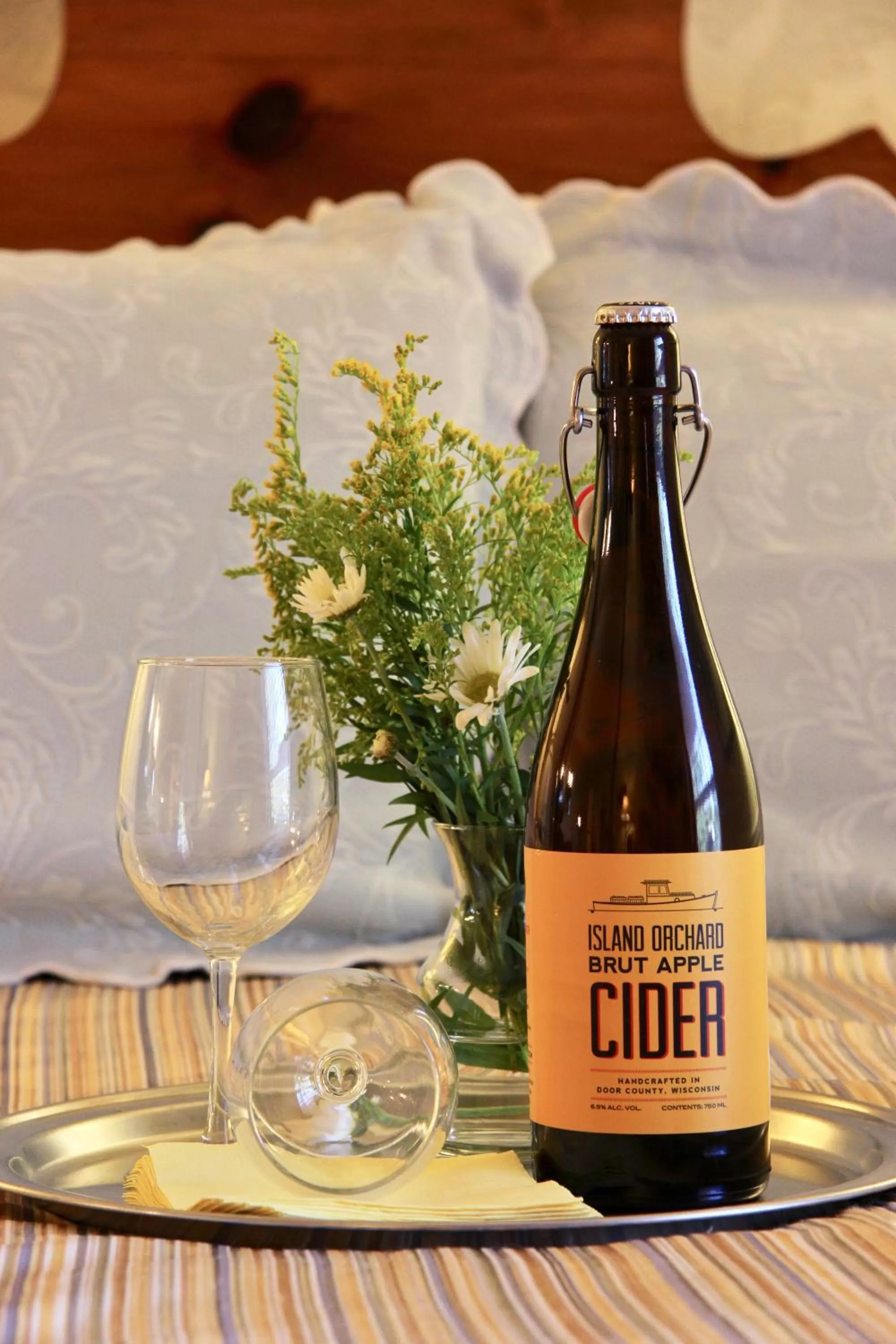 Alcoholic drinks in Eagle Harbor Inn