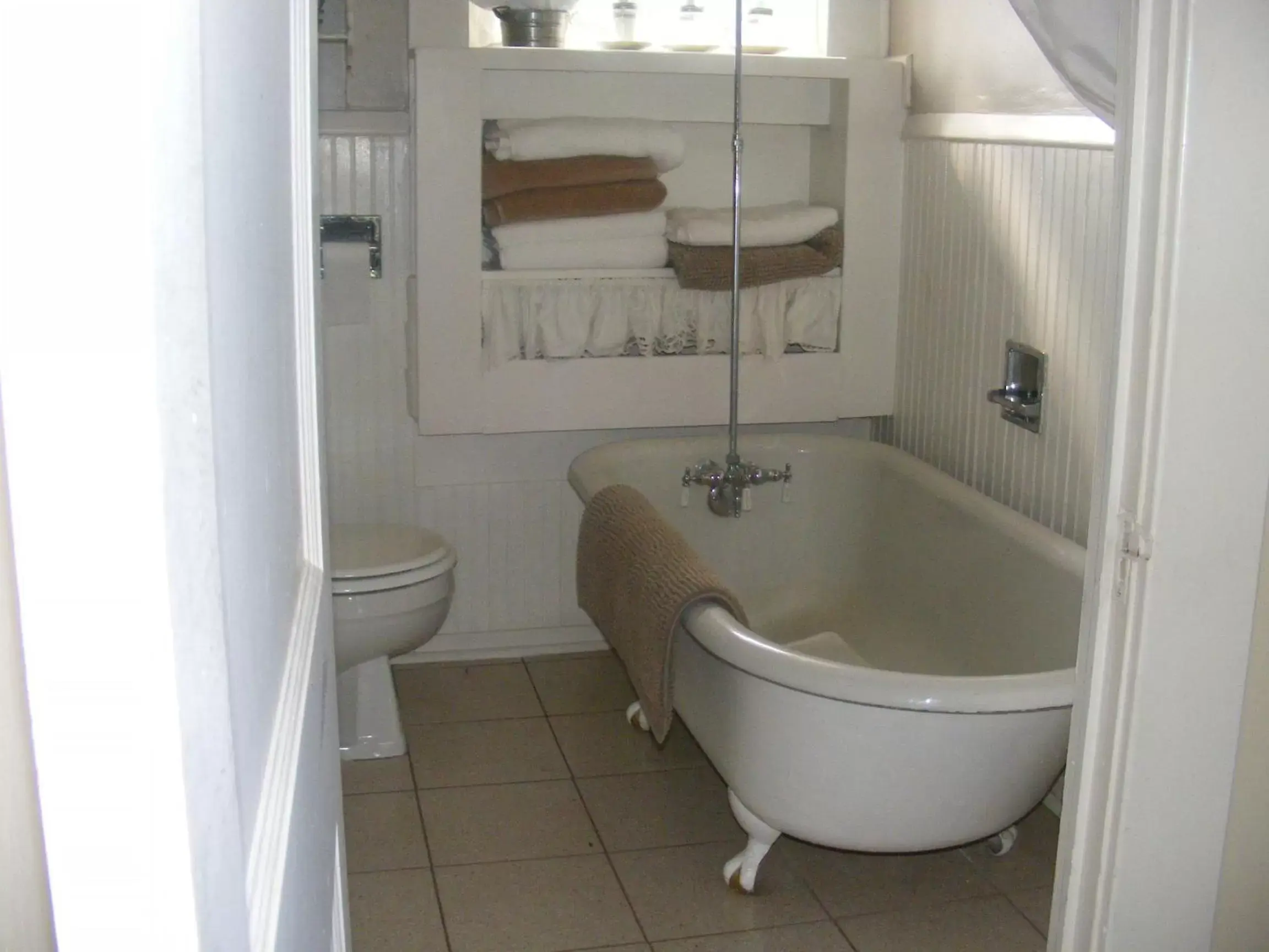 Decorative detail, Bathroom in PriceHouseInn