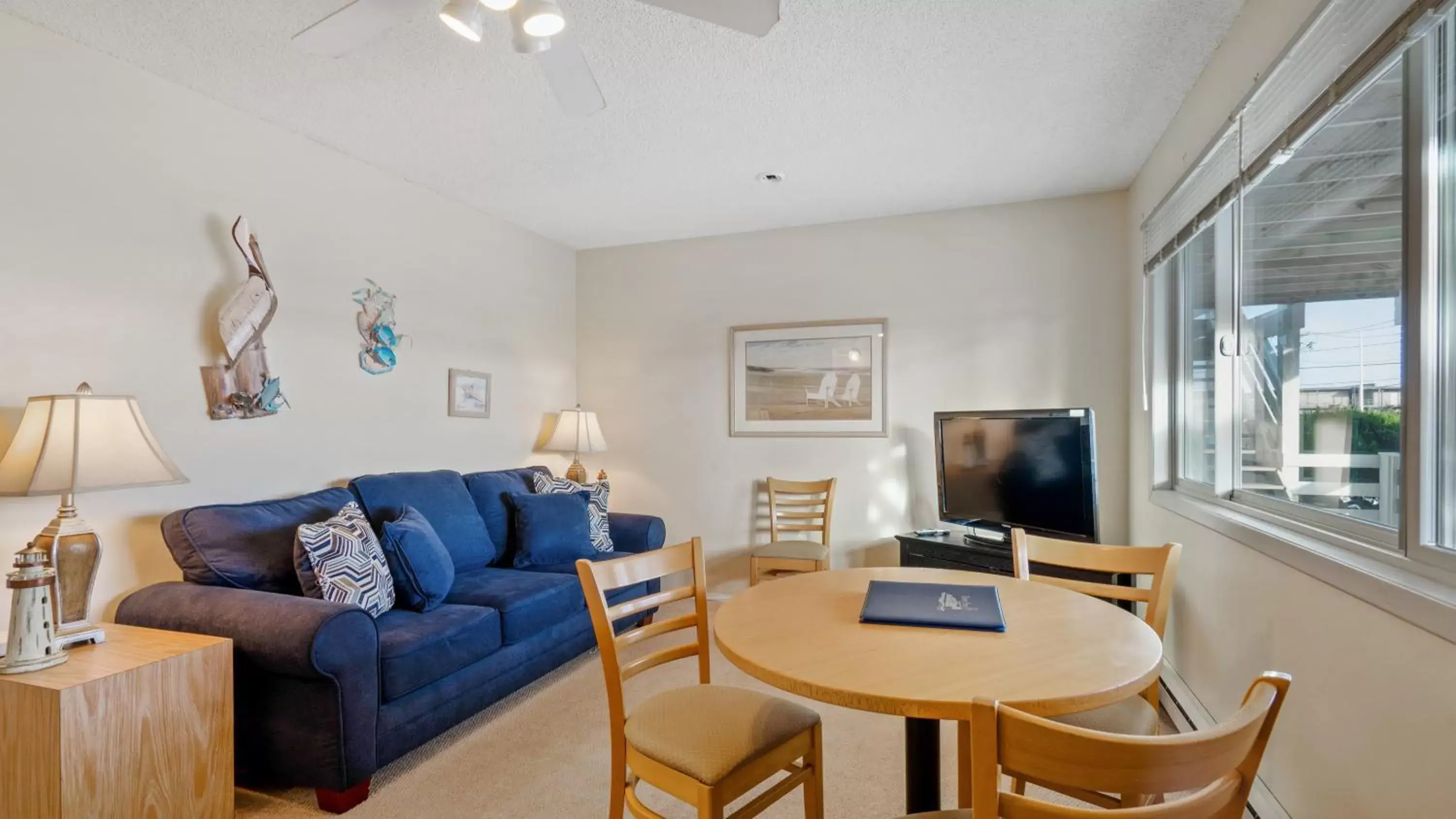 Seating Area in Montauk Oceanside Suites