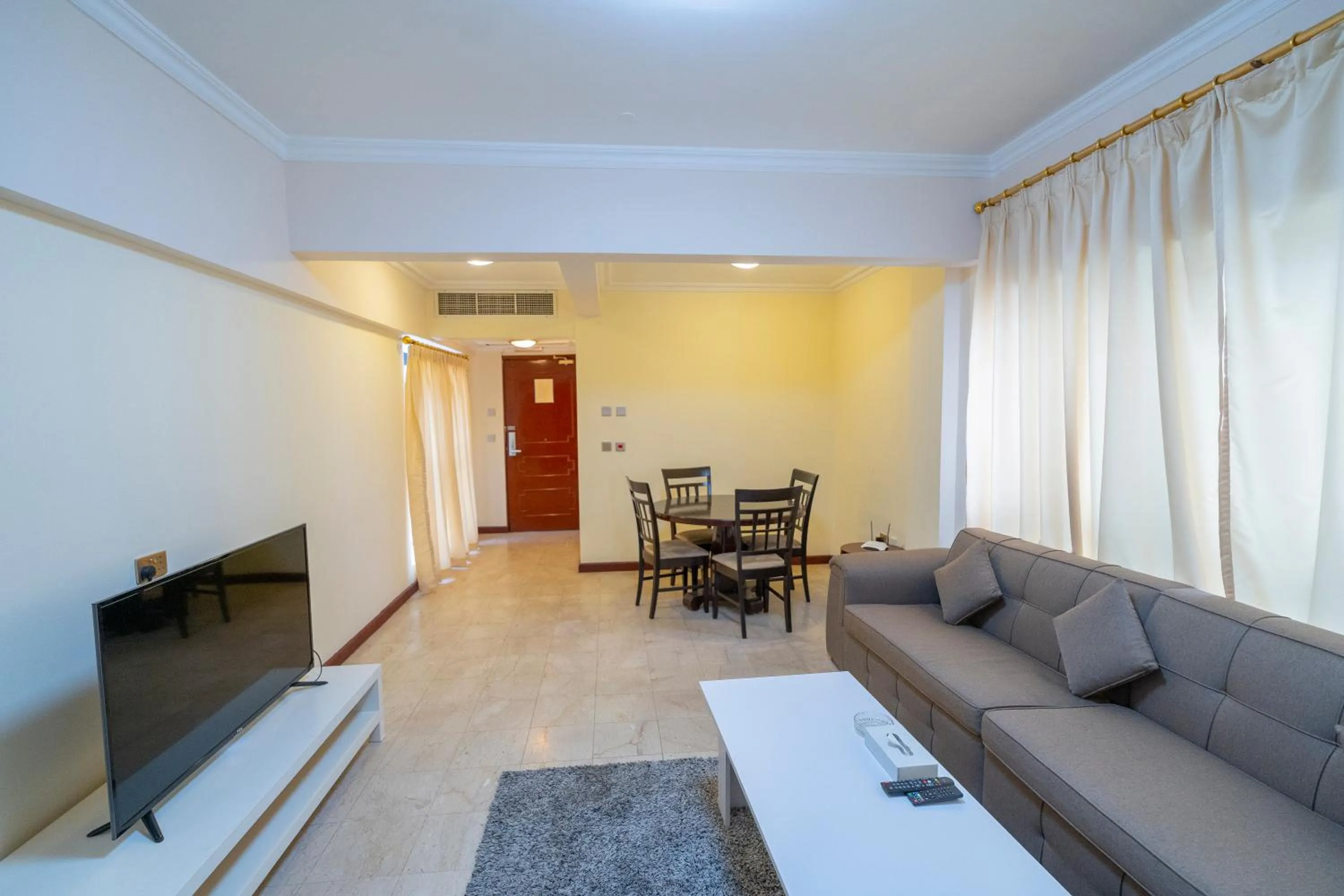 TV and multimedia in Majestic Hotel