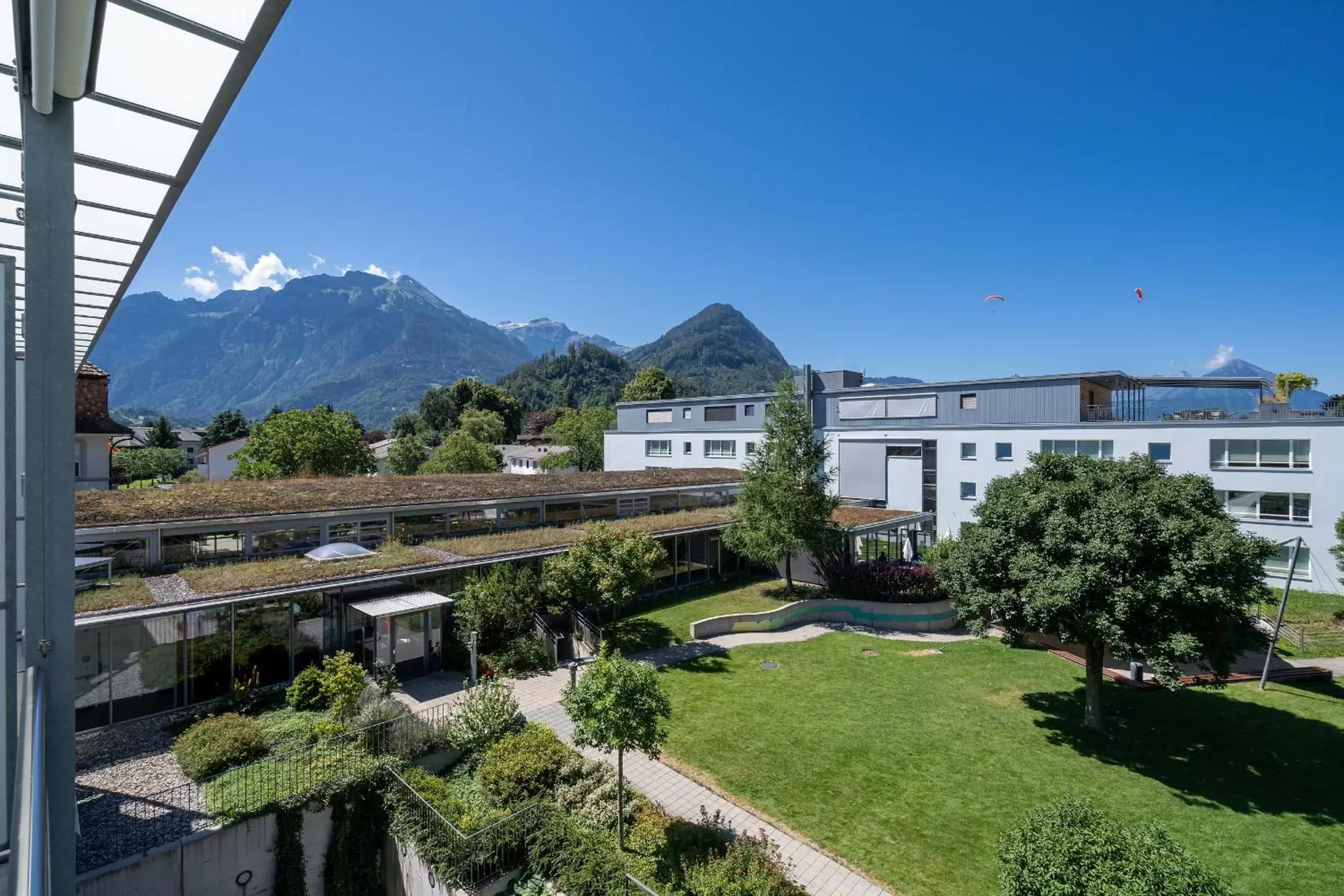 Garden view in Hotel Artos Interlaken