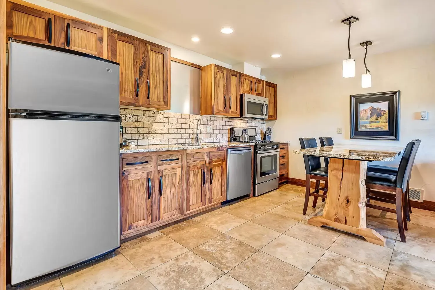 Kitchen or kitchenette, Kitchen/Kitchenette in Wall Street Suites