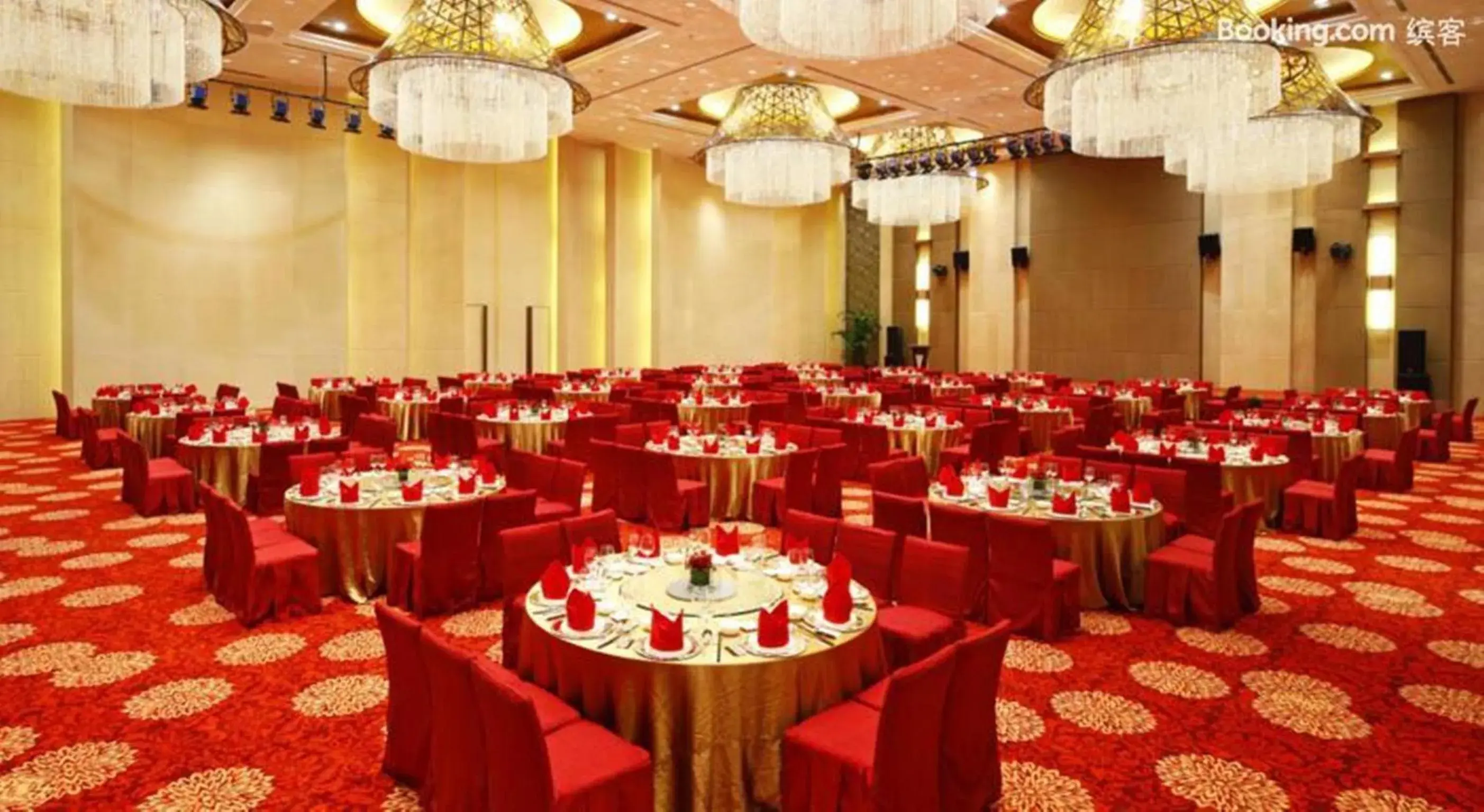 Restaurant/places to eat, Banquet Facilities in Howard Johnson Sunshine Plaza Ningbo