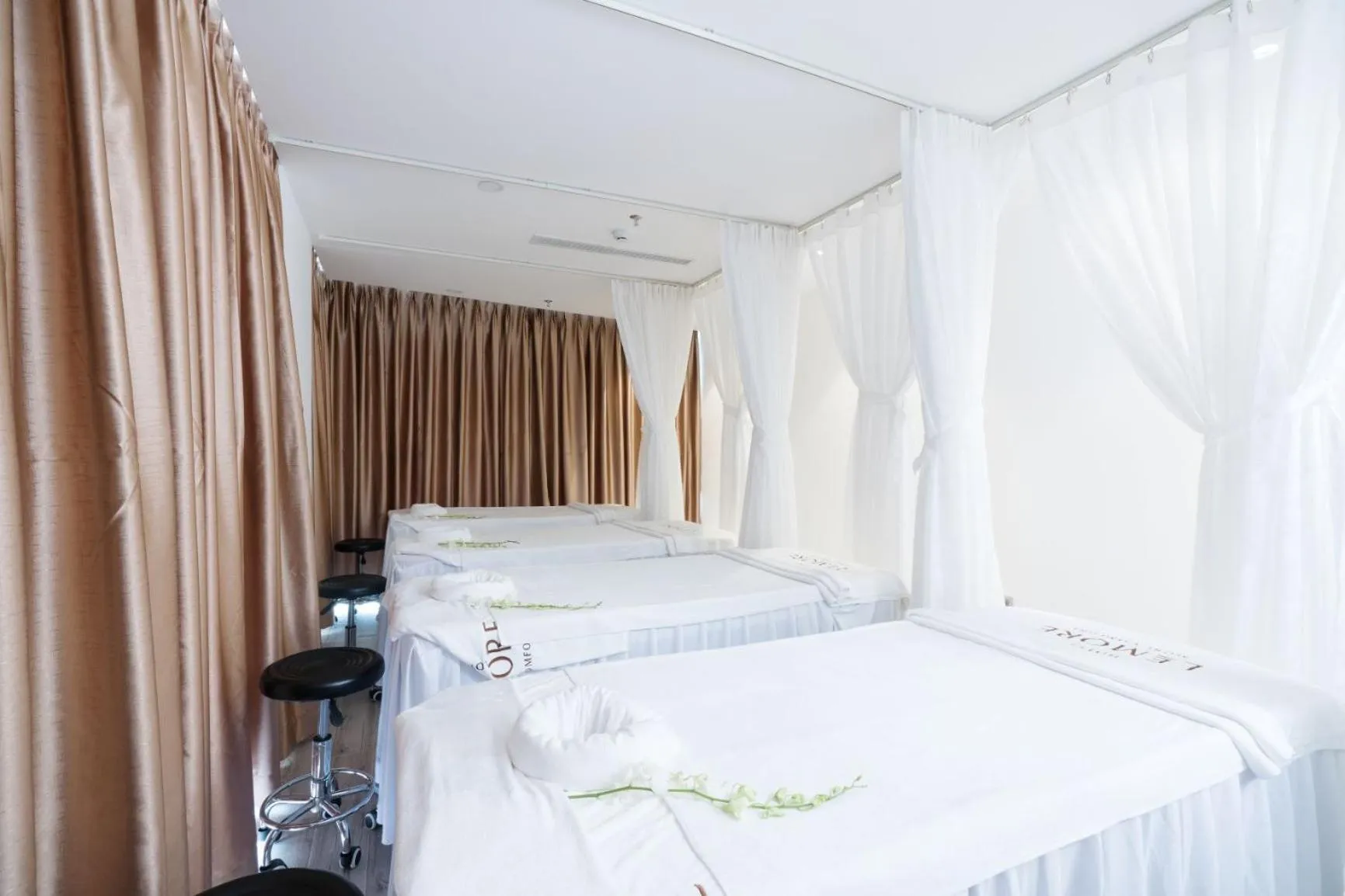 Spa and wellness centre/facilities, Bed in LeMore Hotel Nha Trang