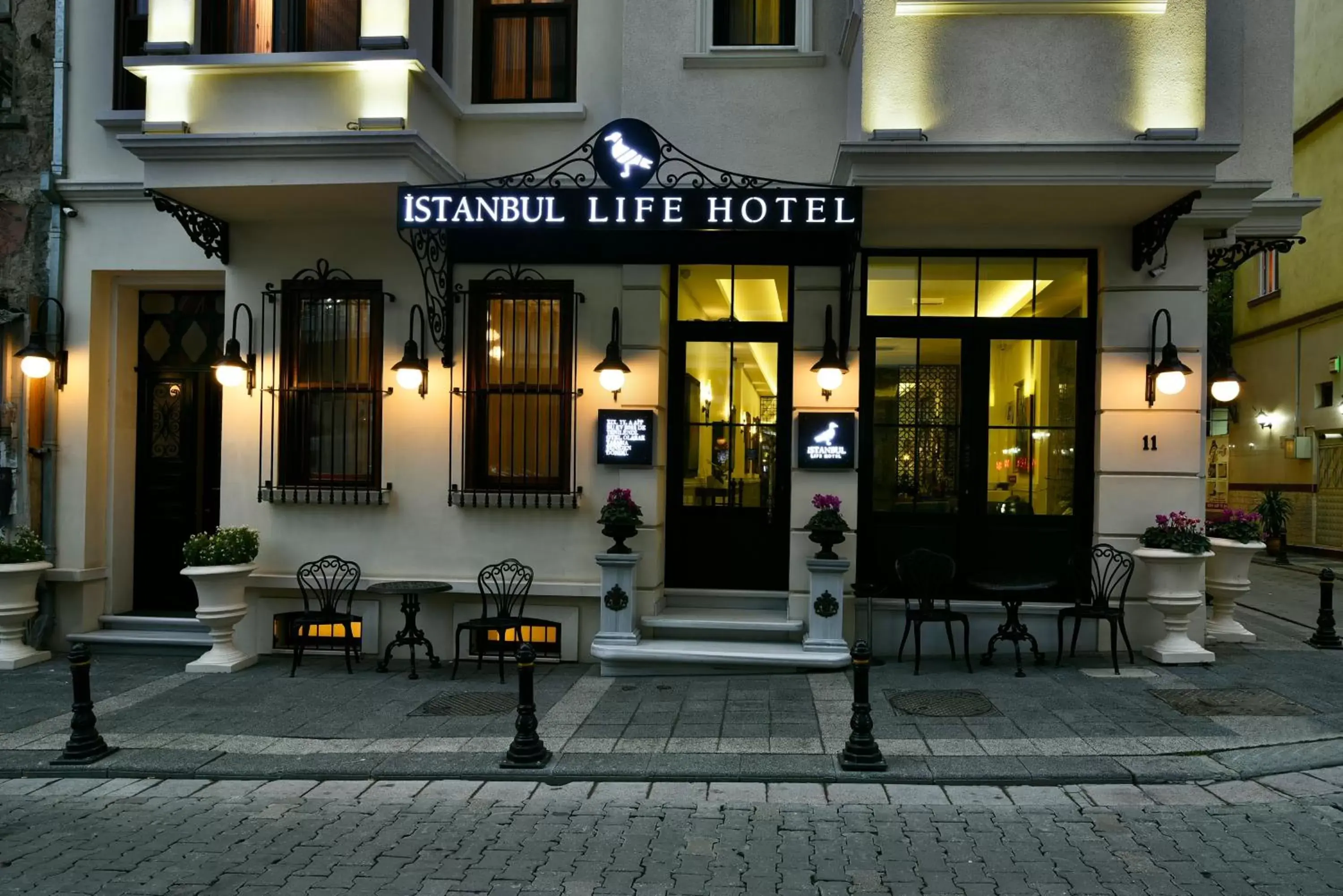 Facade/entrance in Istanbul Life Hotel