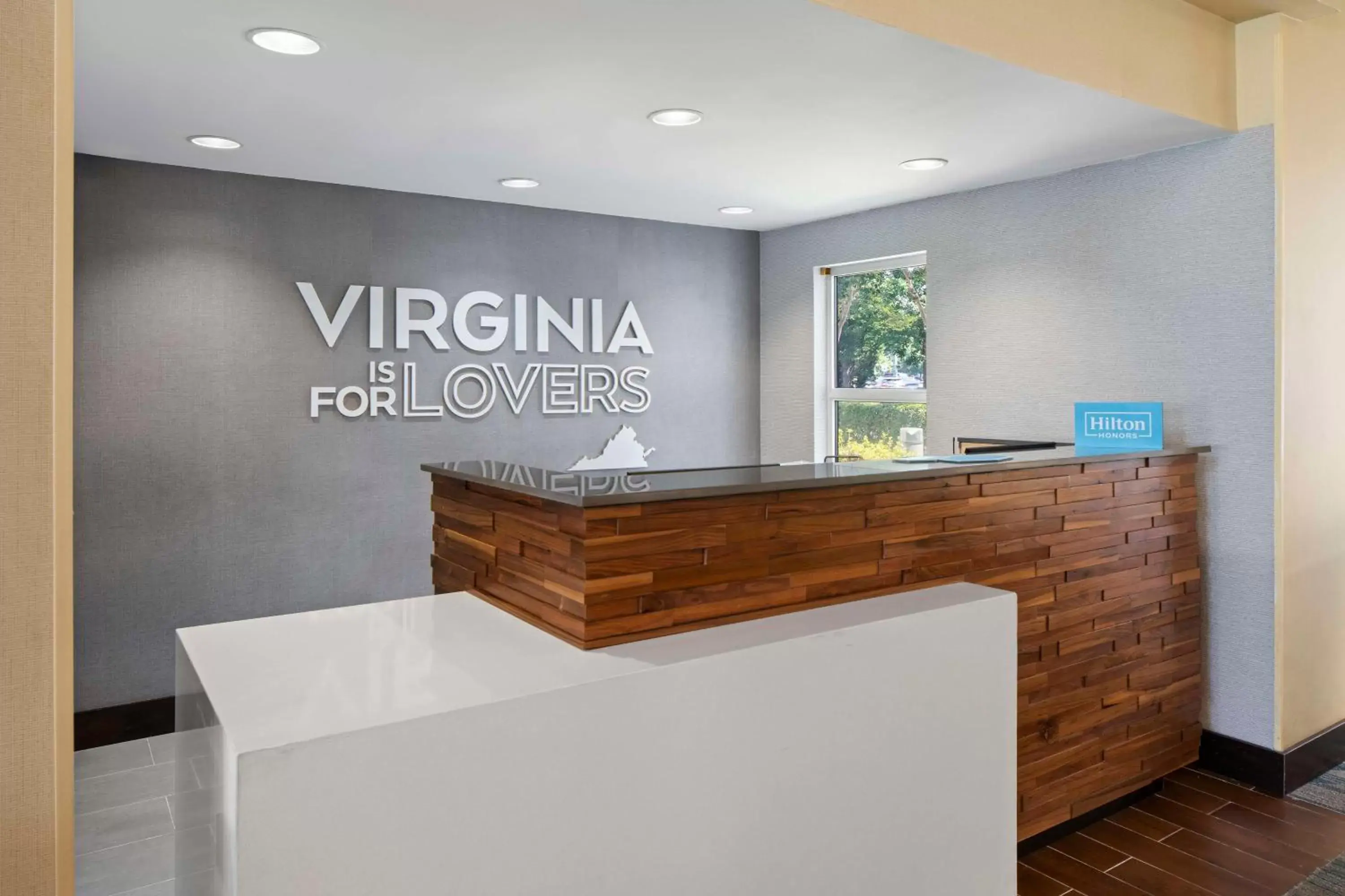 Lobby or reception in Hampton Inn & Suites Newport News-Airport - Oyster Point Area Lobby or reception in Hampton Inn & Suites Newport News-Airport - Oyster Point Area