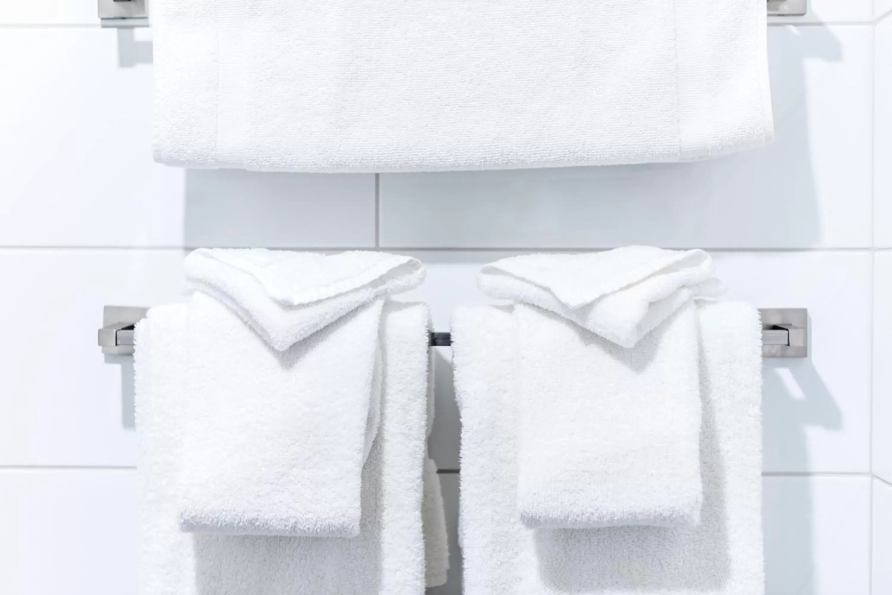 towels, Bathroom in Auberge du Trésor