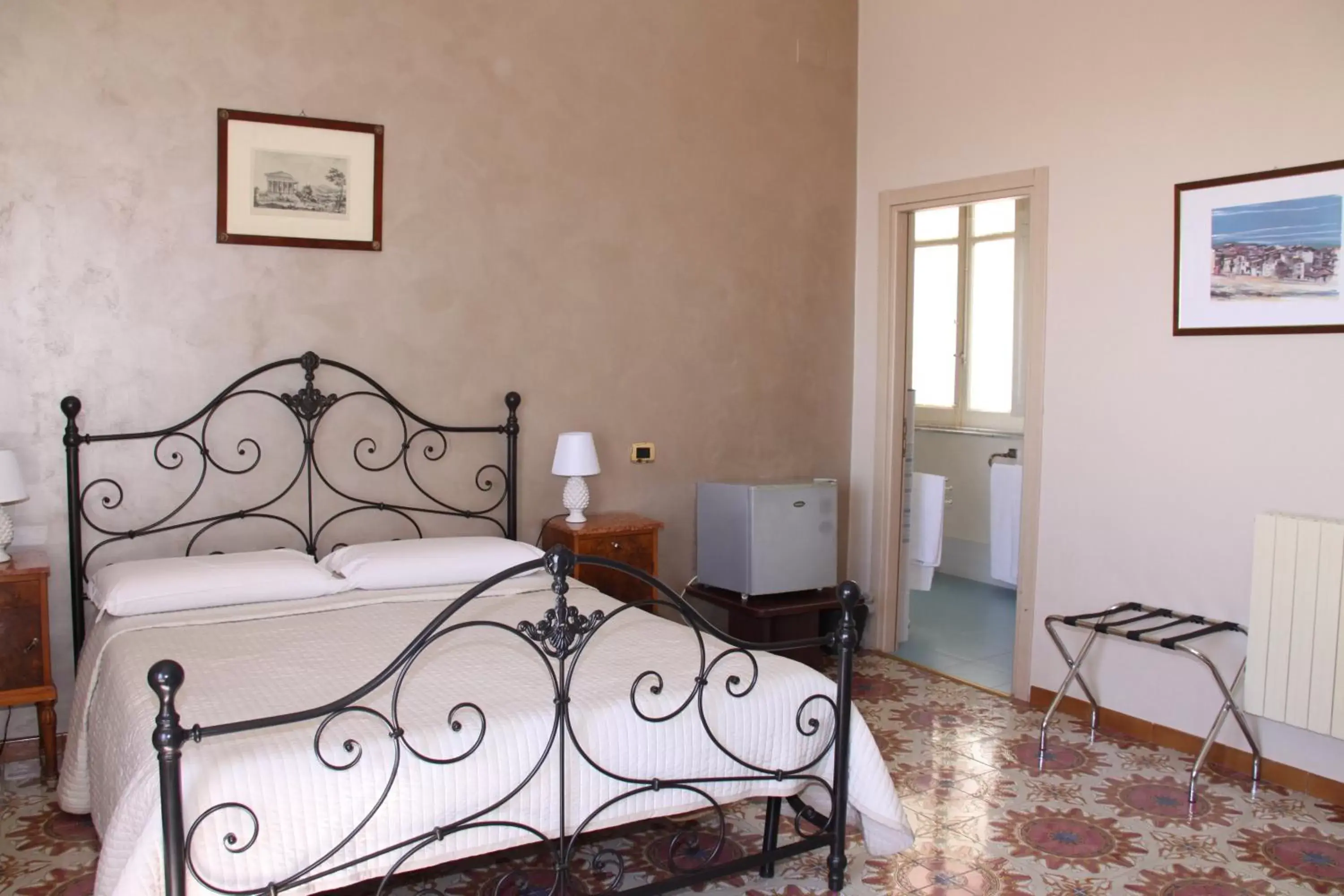 Bedroom, Bed in La Finestra sulla Valle