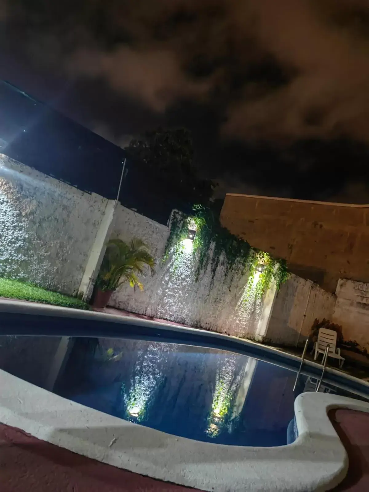 Property building, Swimming Pool in Hotel Casa Tago