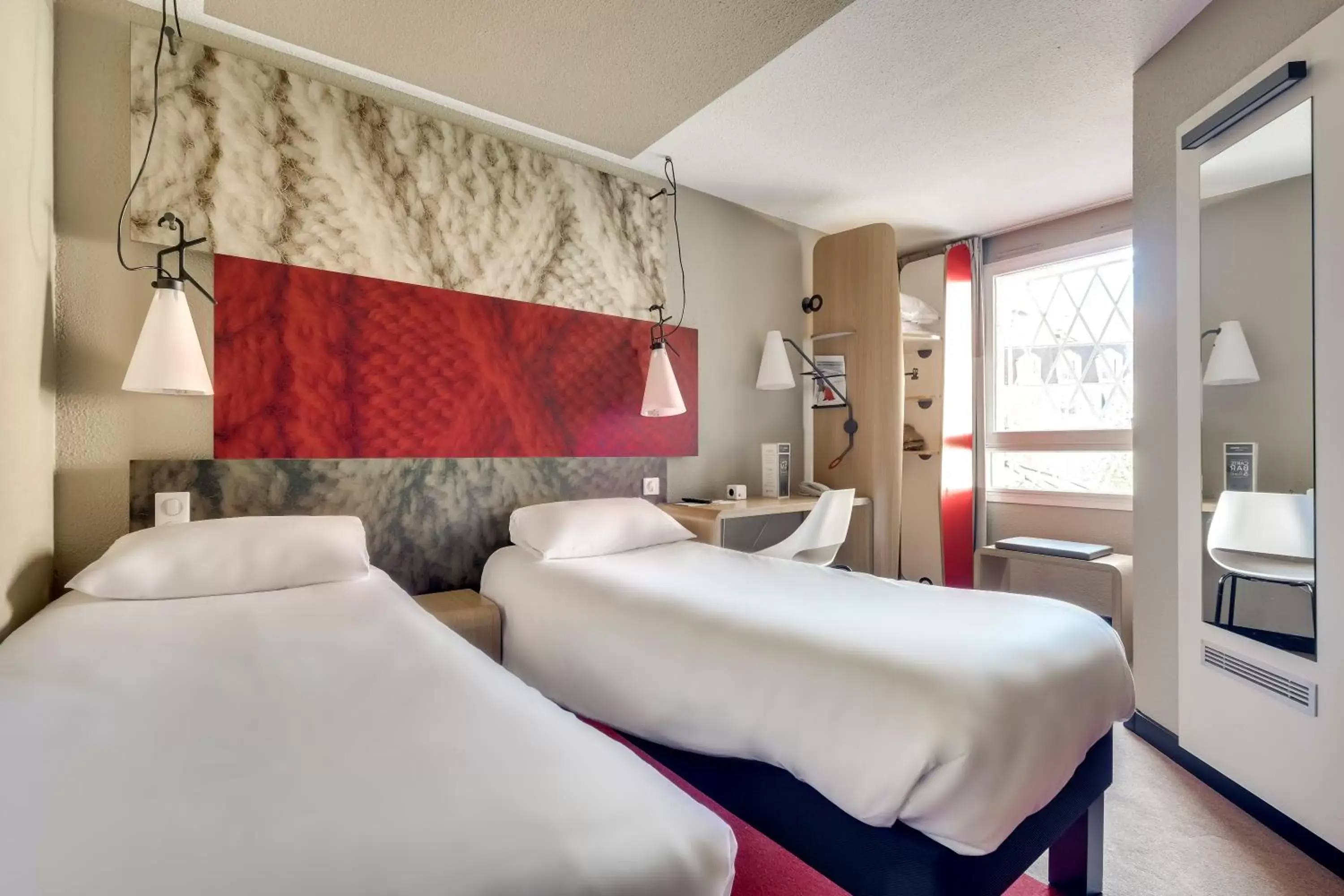 Standard Room with 2 Single Beds in ibis Paris Rueil Malmaison