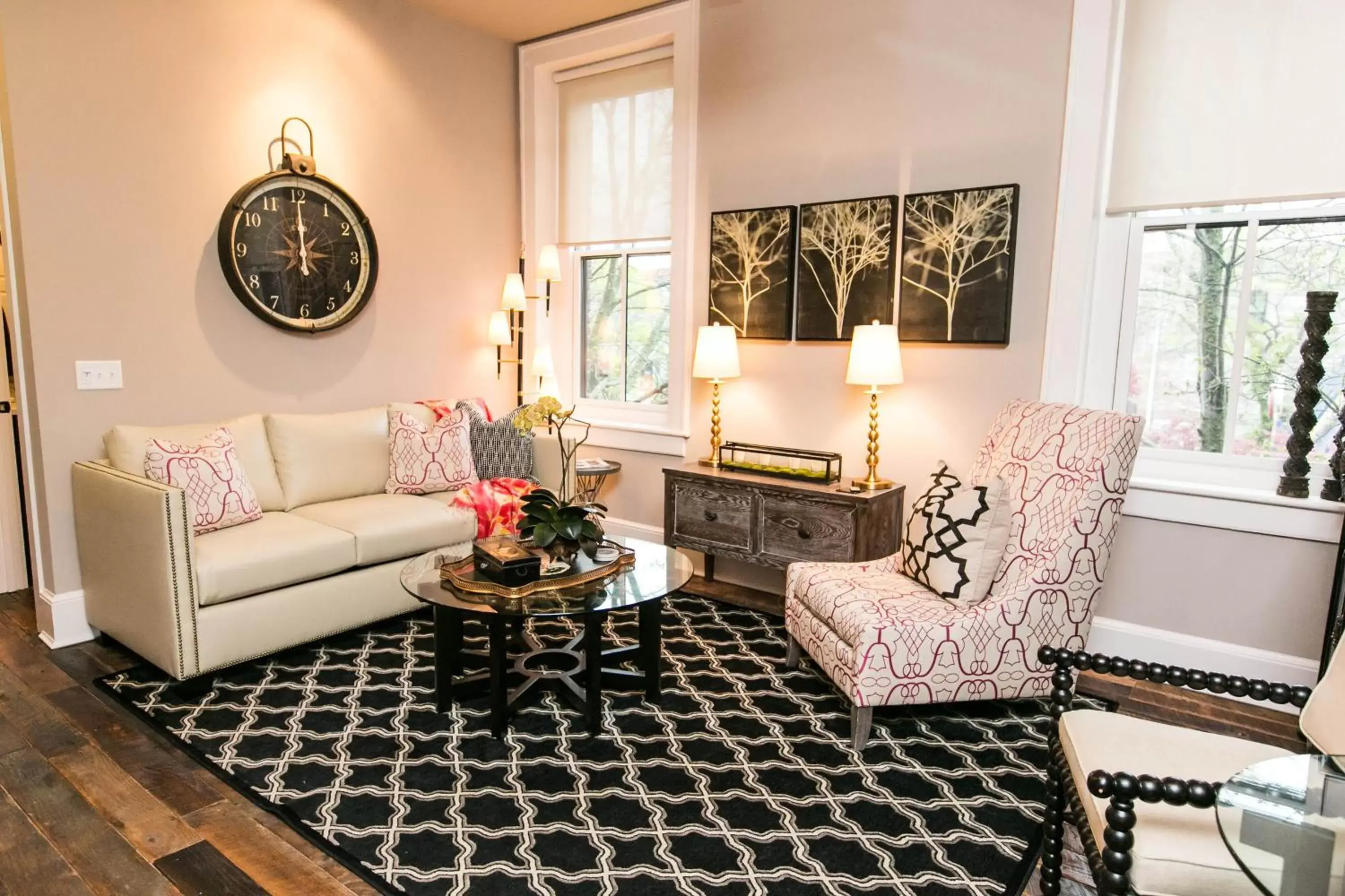 Living room, Seating Area in The Windsor - Asheville