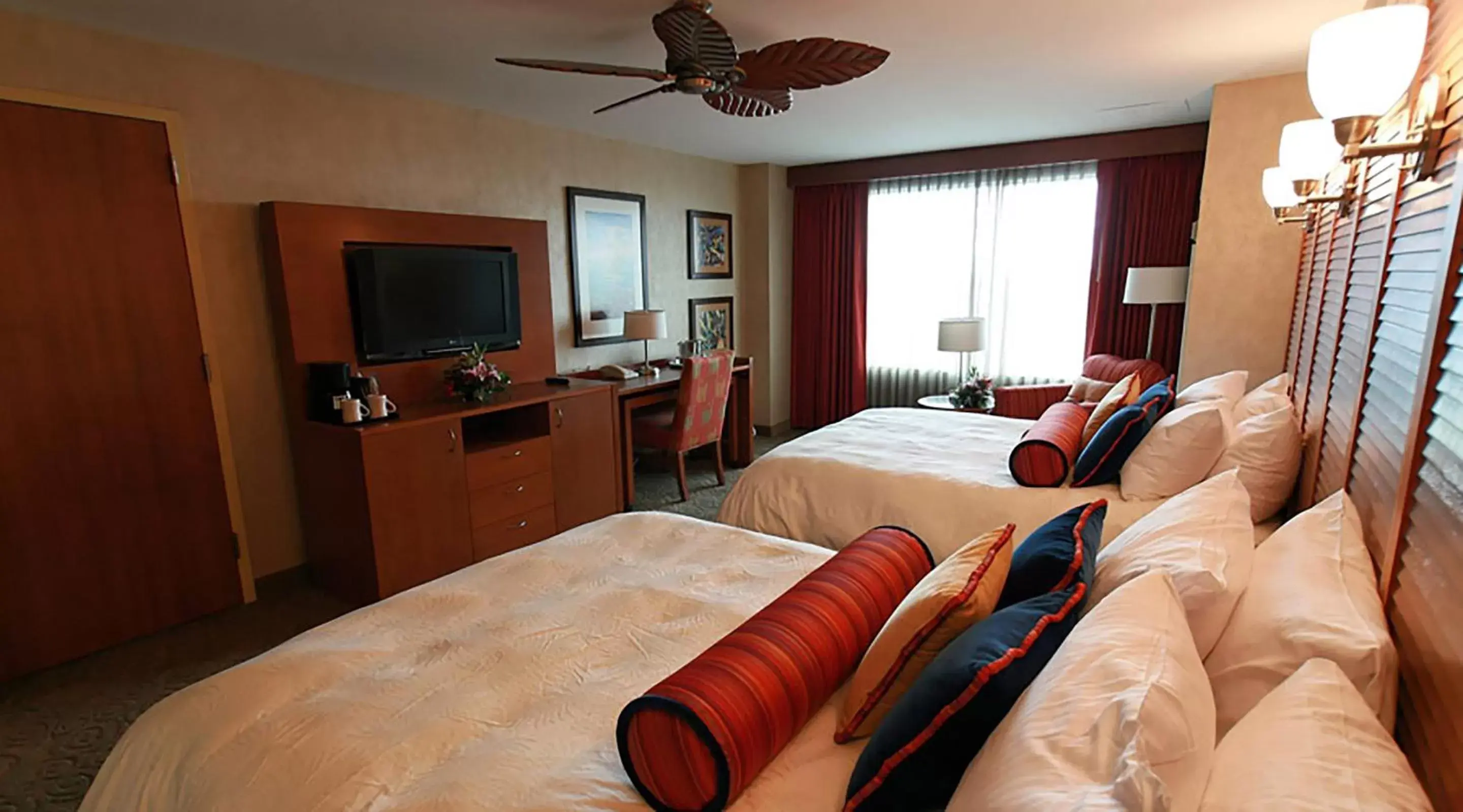 Bed in Isle Casino Hotel Waterloo