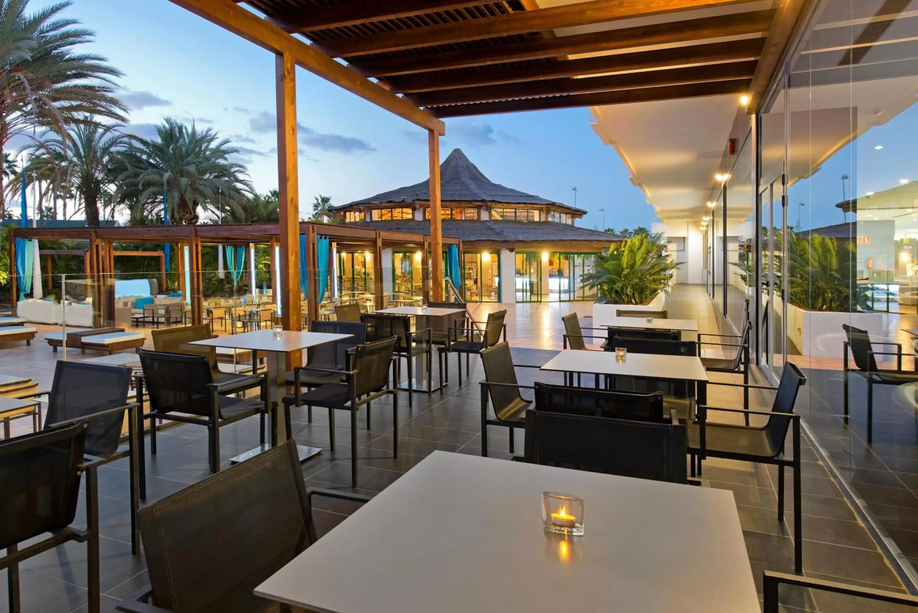 Balcony/Terrace, Restaurant/Places to Eat in Hotel Gran Canaria Princess - Adults Only