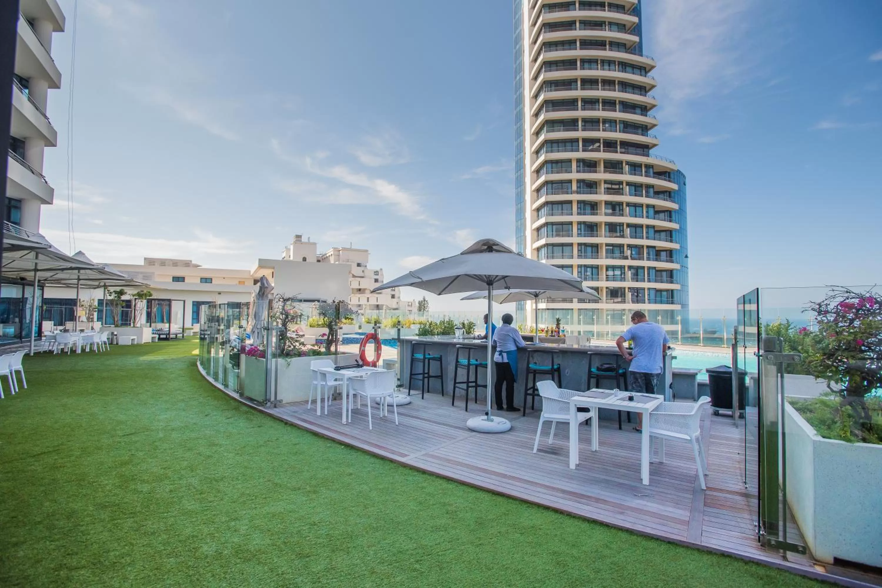 Lounge or bar in The Capital Pearls Hotel