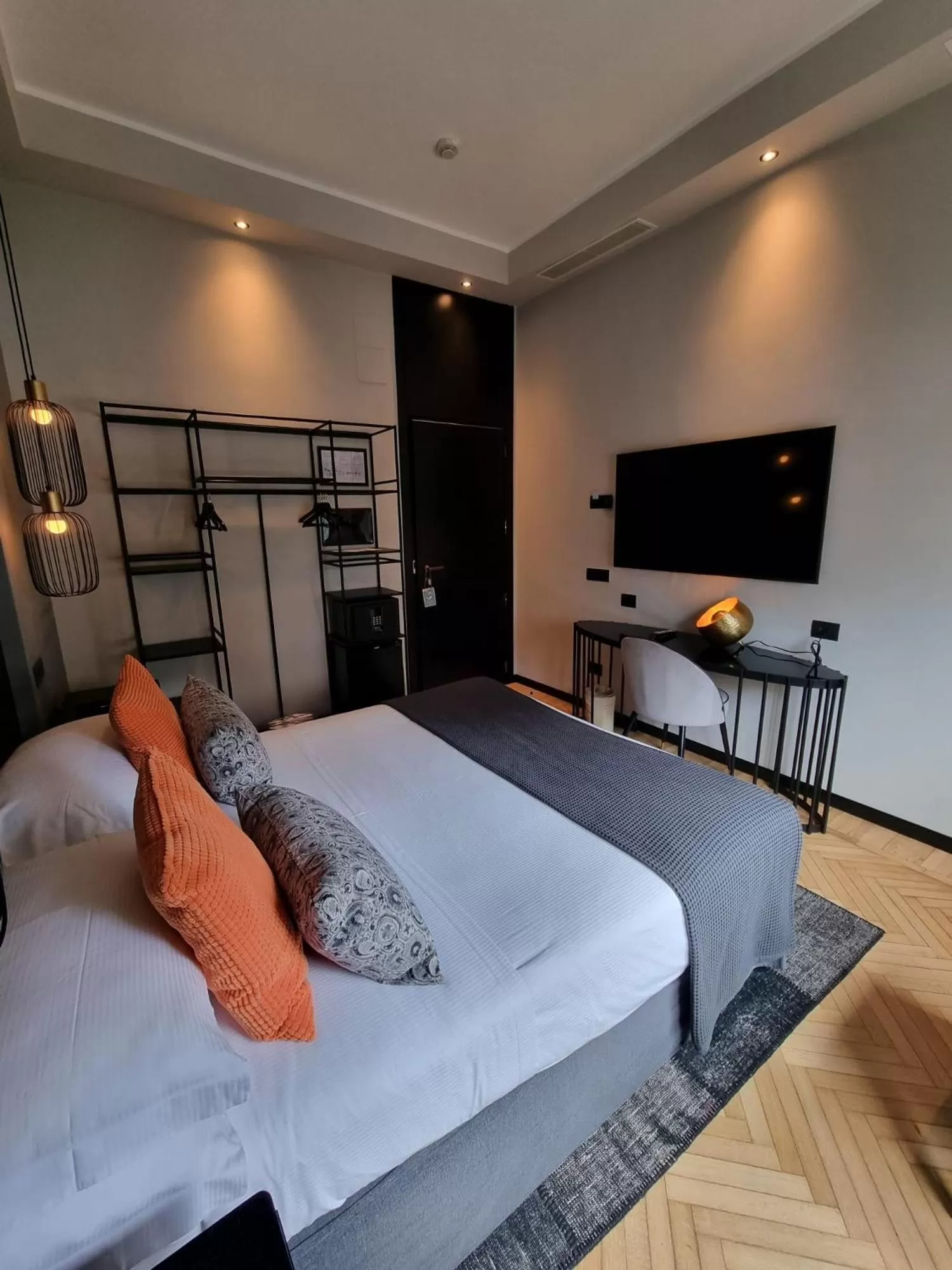 Photo of the whole room, Bed in Grand Hotel Passetto