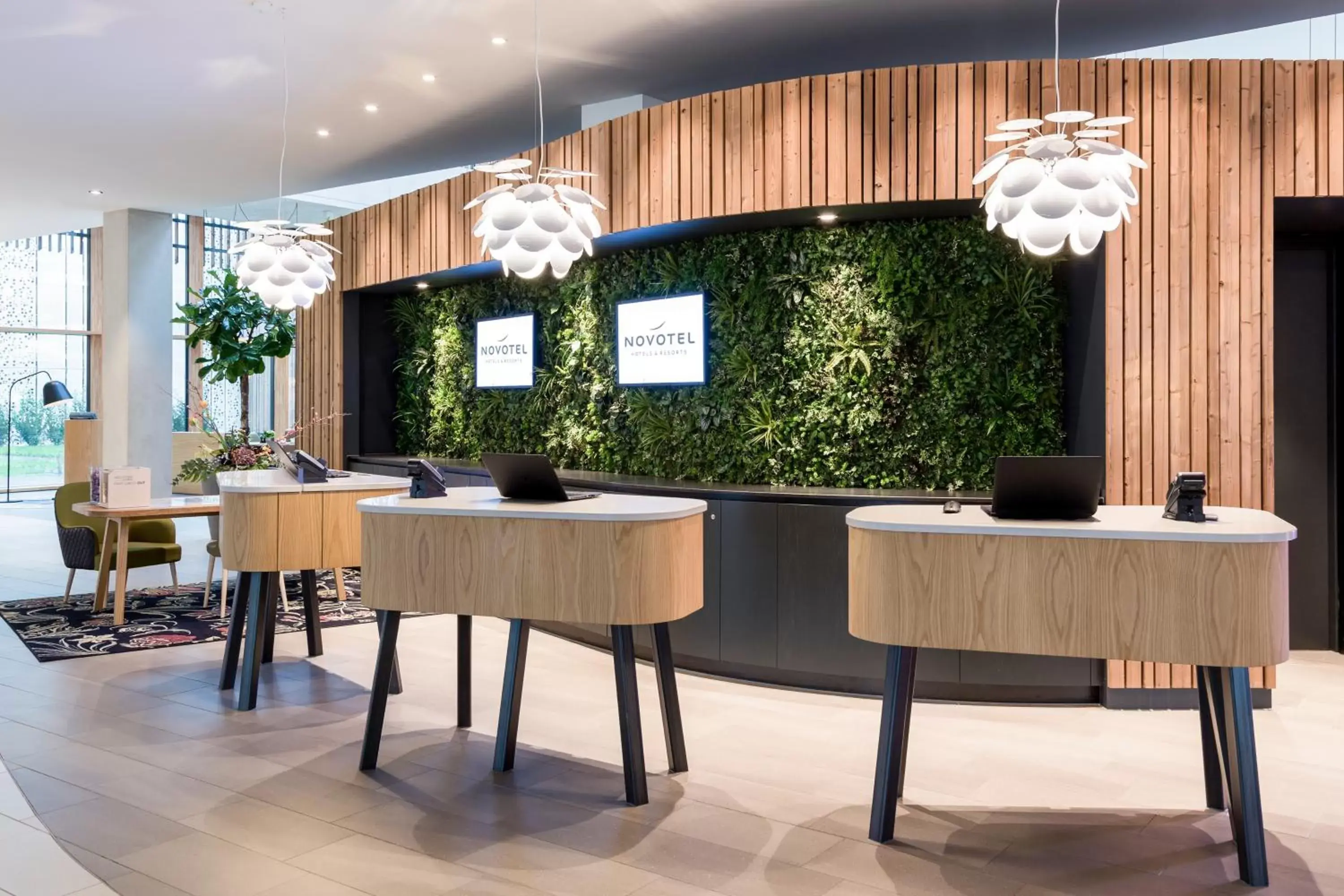 Lobby or reception in Novotel Amsterdam Schiphol Airport